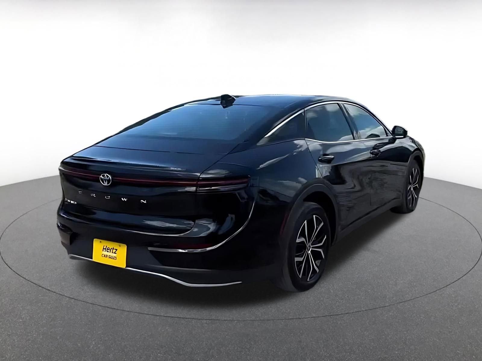 Thumbnail: 2025 Toyota Crown - 16