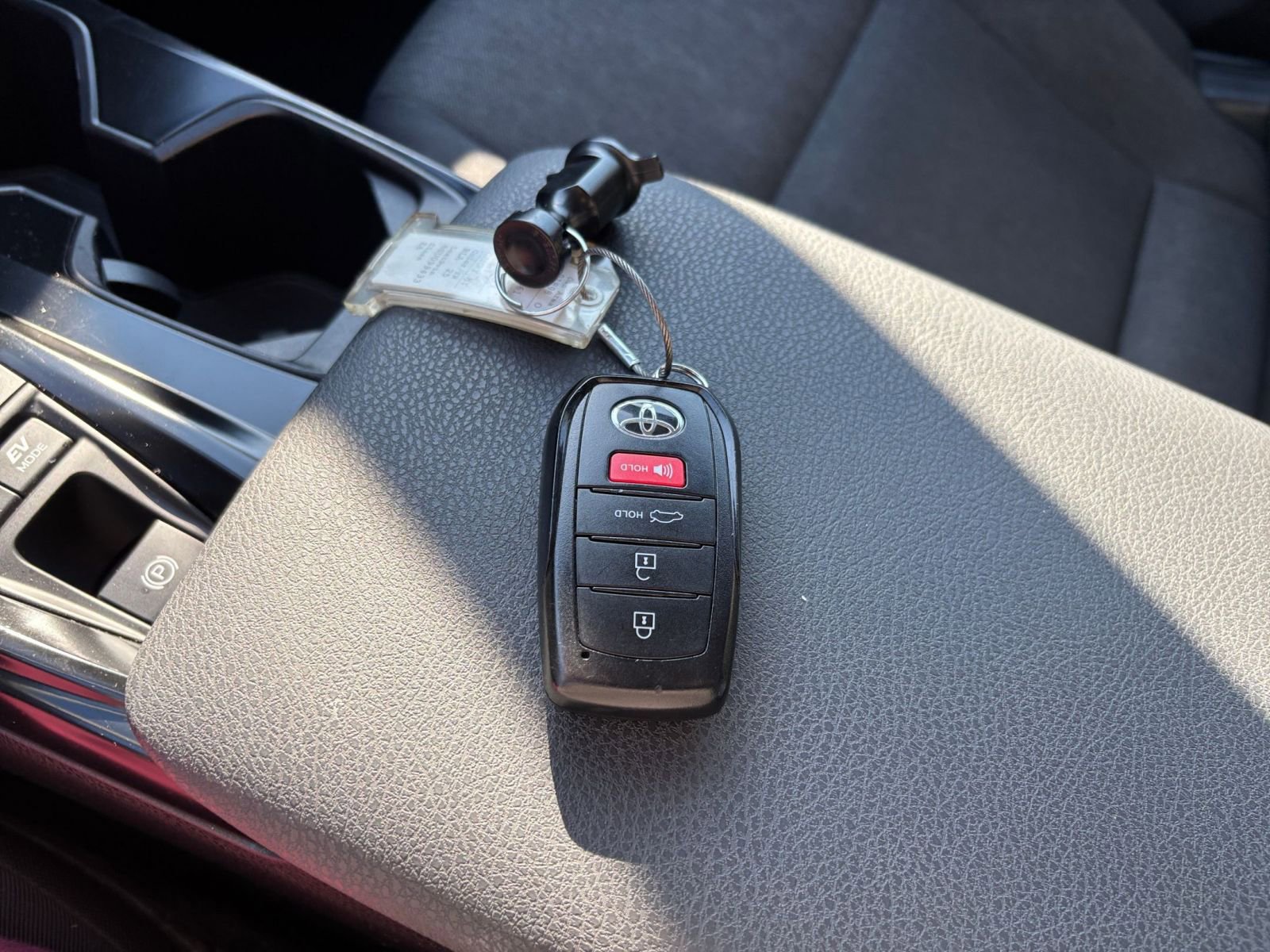 Thumbnail: 2025 Toyota Camry - 22