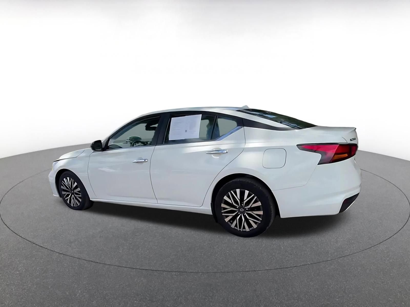 Thumbnail: 2025 Nissan Altima - 10