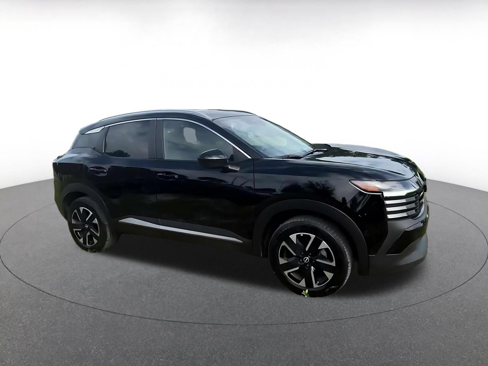 Thumbnail: 2026 Nissan Kicks - 2
