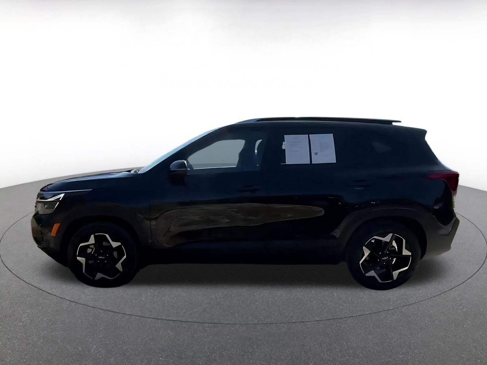Thumbnail: 2025 Kia Seltos - 9