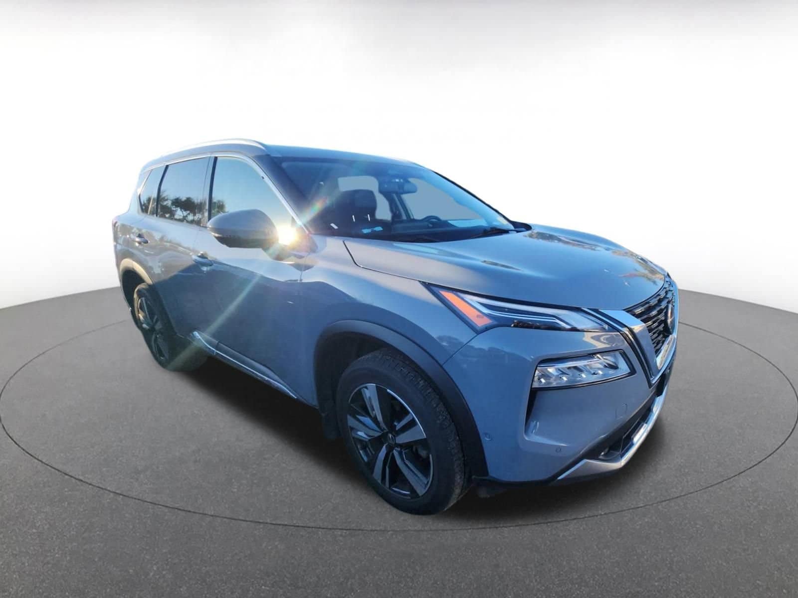 Thumbnail: 2021 Nissan Rogue - 1