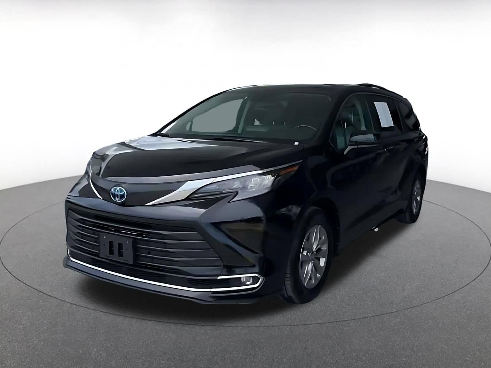 Thumbnail: 2024 Toyota Sienna - 6