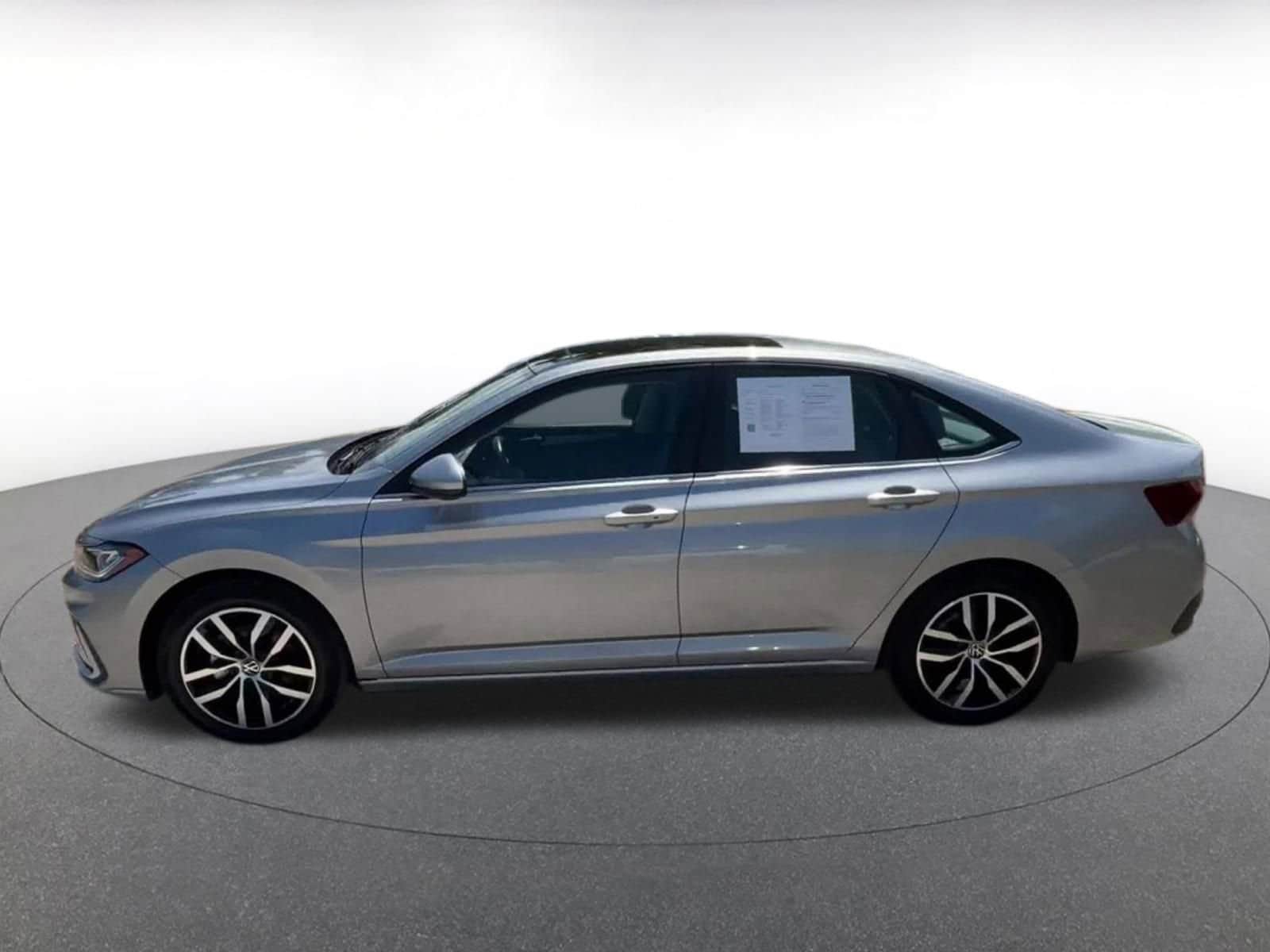 Thumbnail: 2025 Volkswagen Jetta - 9