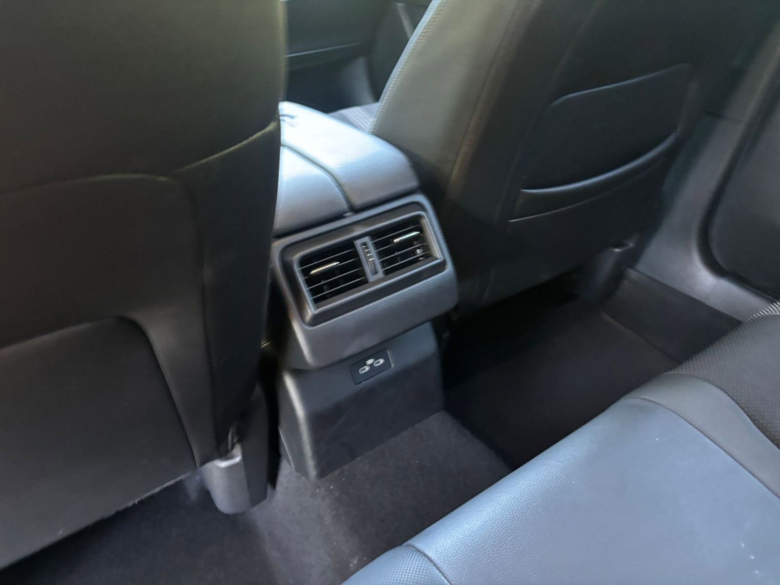 Thumbnail: 2025 Mazda CX-50 - 24