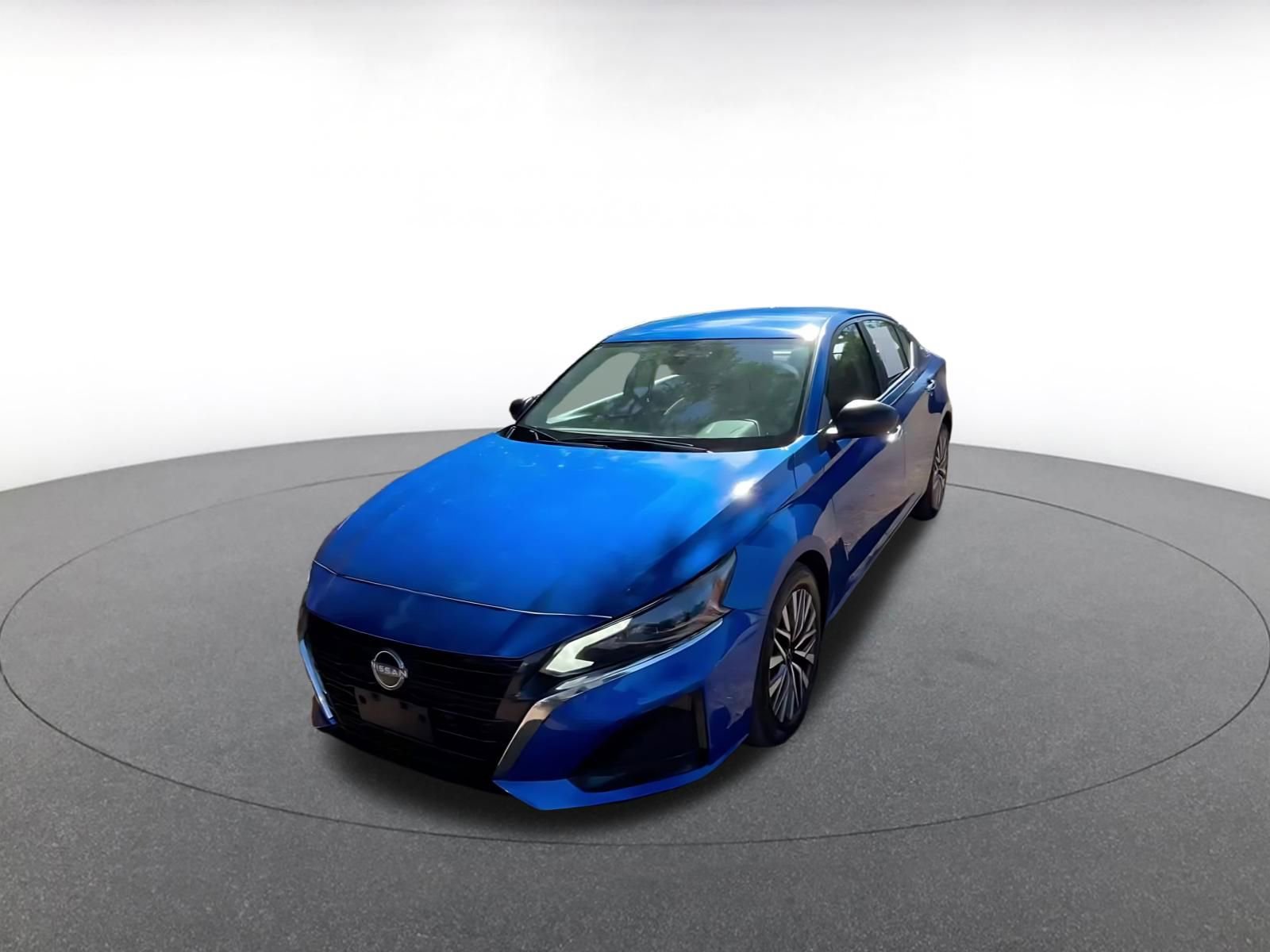 Thumbnail: 2025 Nissan Altima - 8