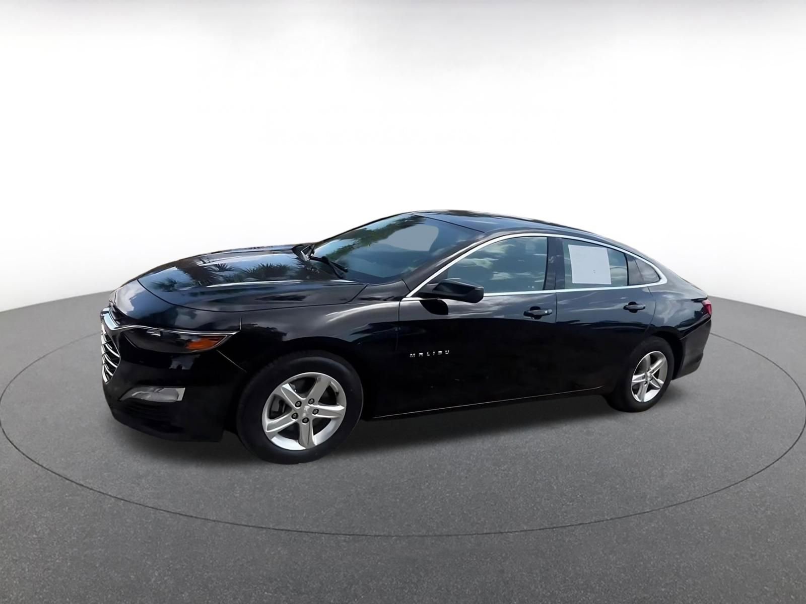 Thumbnail: 2023 Chevrolet Malibu - 9
