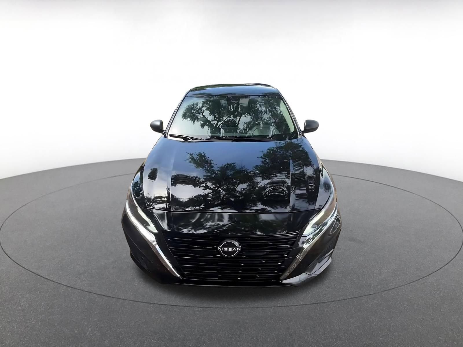 Thumbnail: 2025 Nissan Altima - 7