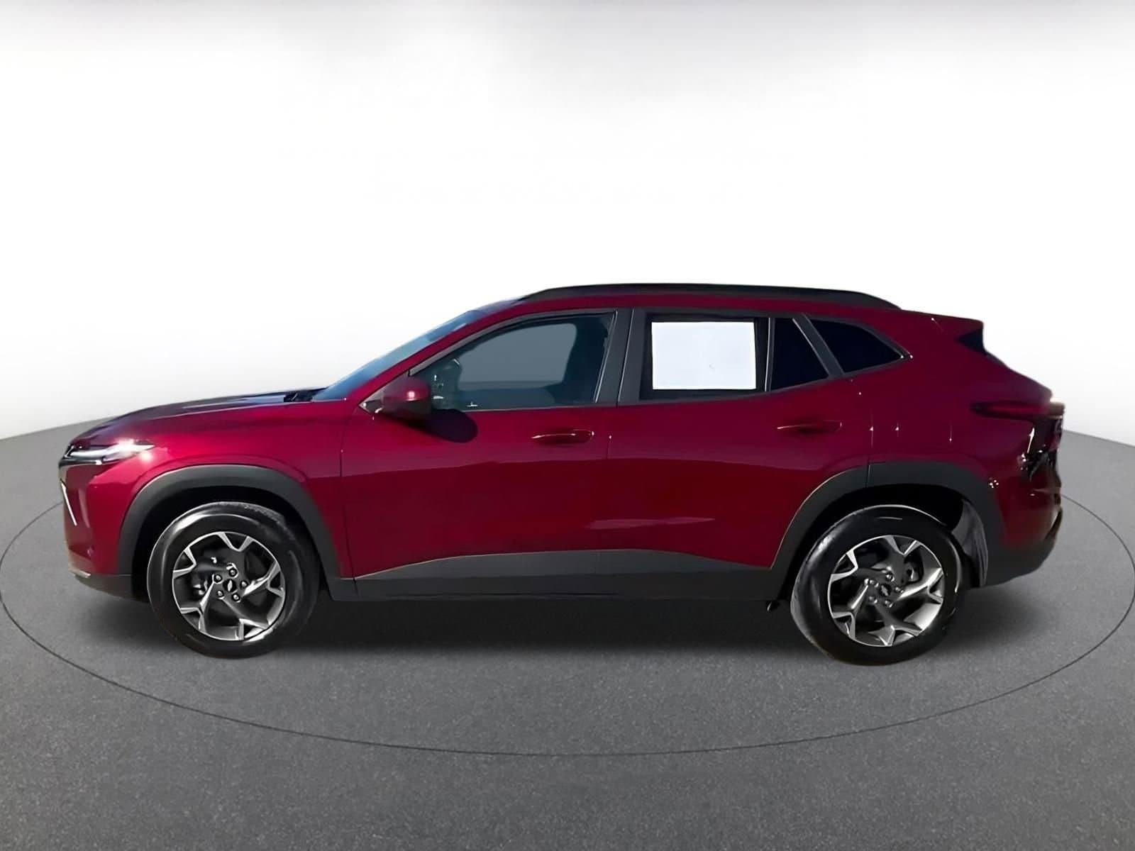 Thumbnail: 2025 Chevrolet Trax - 7