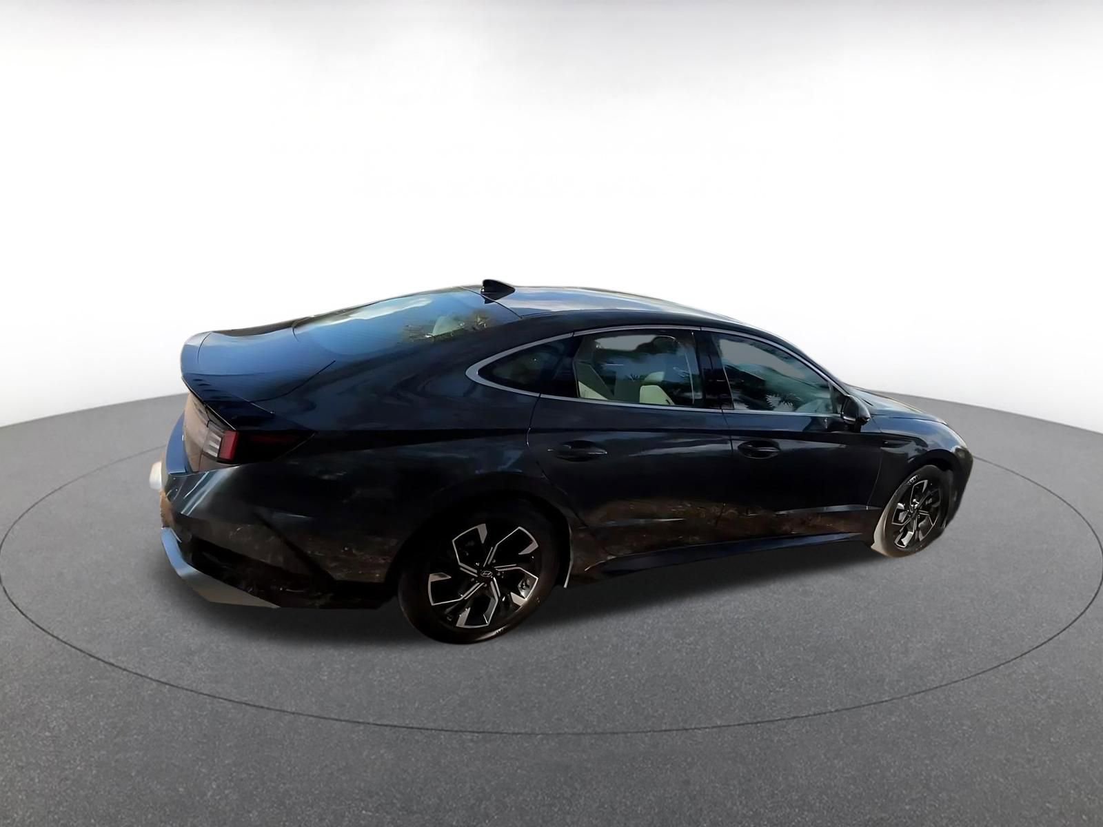 Thumbnail: 2025 Hyundai Sonata - 15