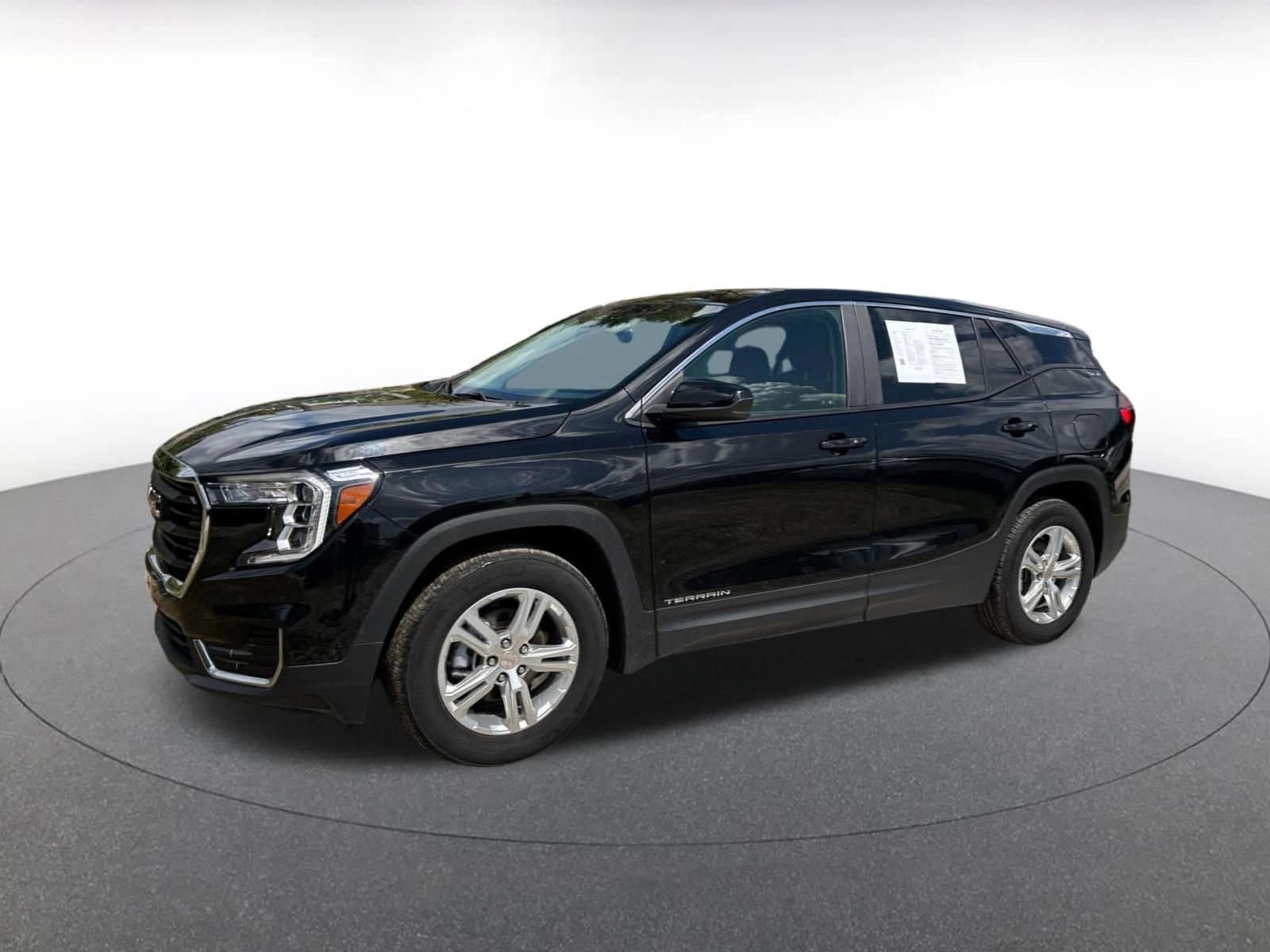 Thumbnail: 2024 GMC Terrain - 3