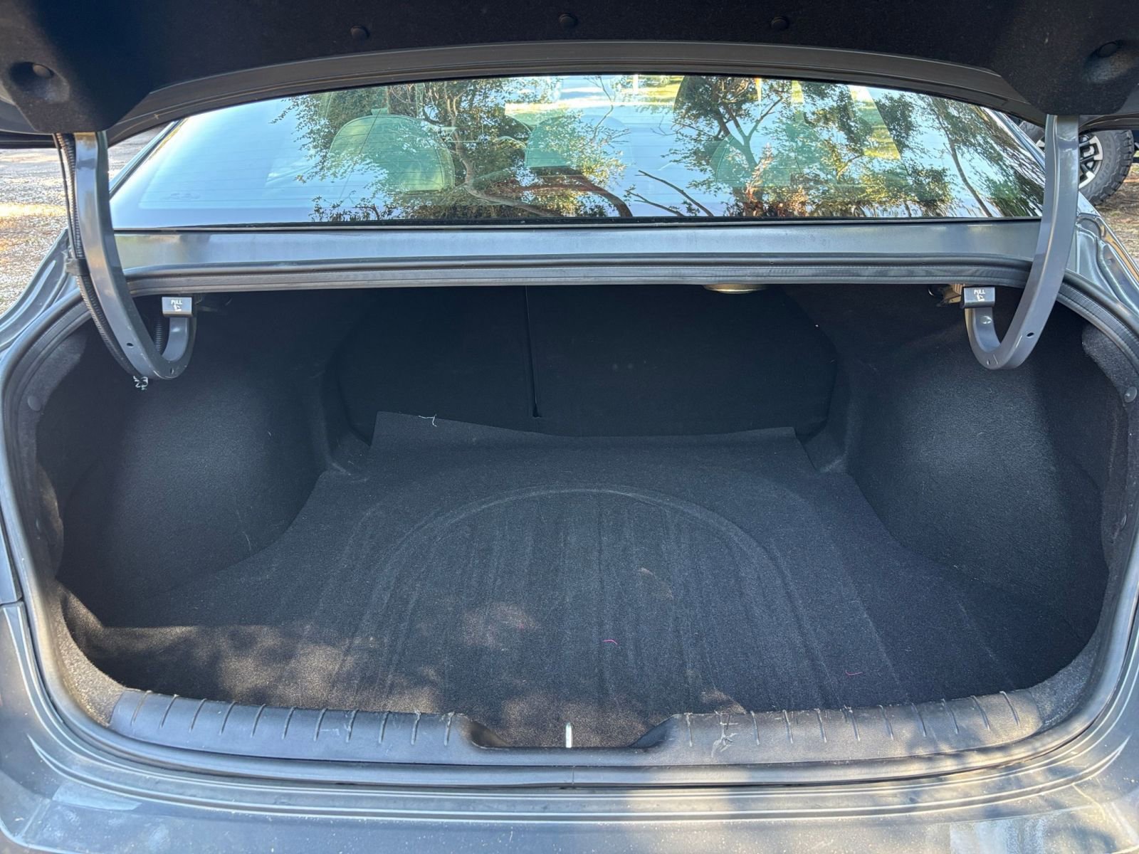 Thumbnail: 2025 Hyundai Elantra - 32