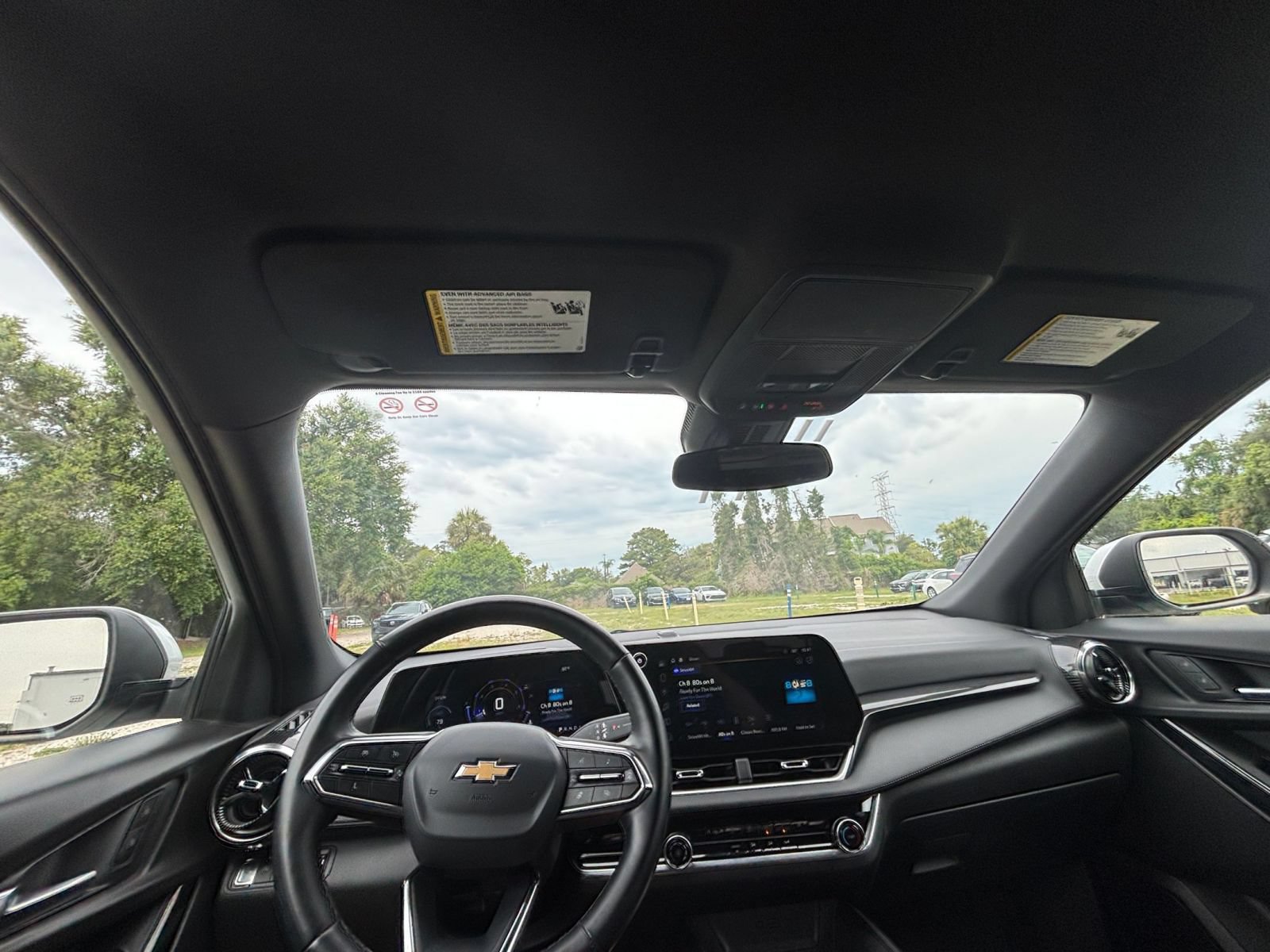 Thumbnail: 2025 Chevrolet Equinox - 30