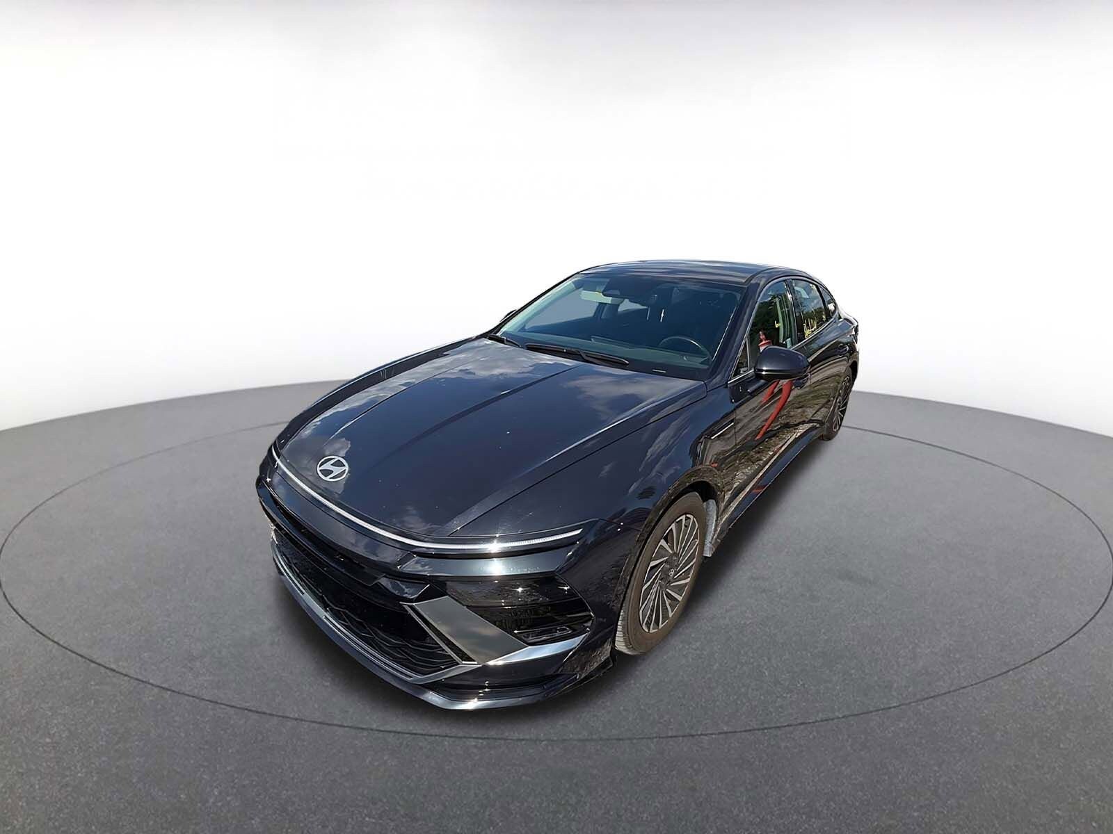 Thumbnail: 2025 Hyundai Sonata - 2