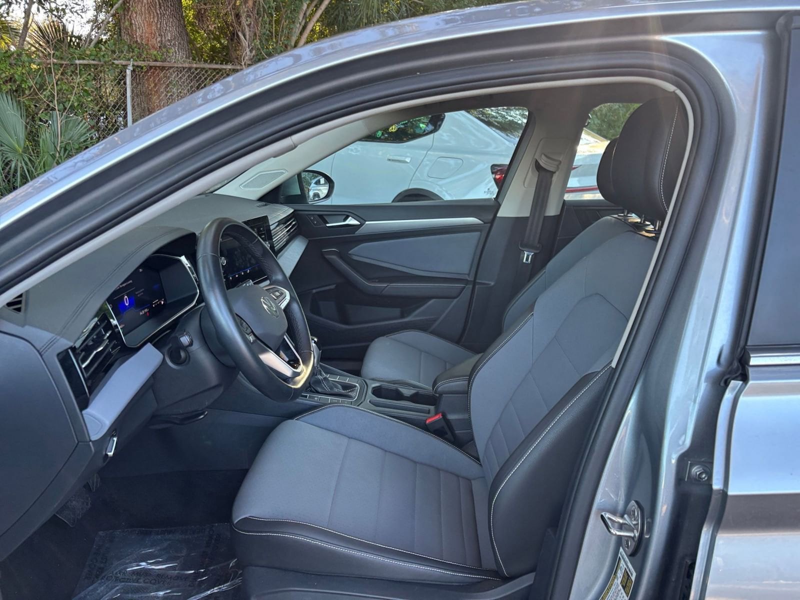 Thumbnail: 2025 Volkswagen Jetta - 27