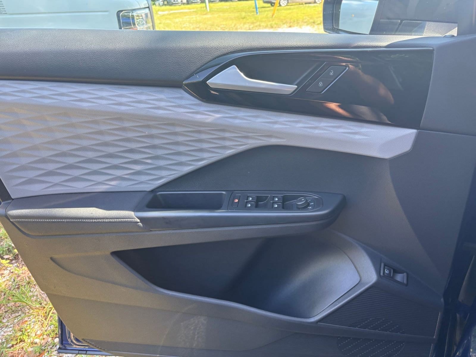 Thumbnail: 2024 Volkswagen Taos - 20