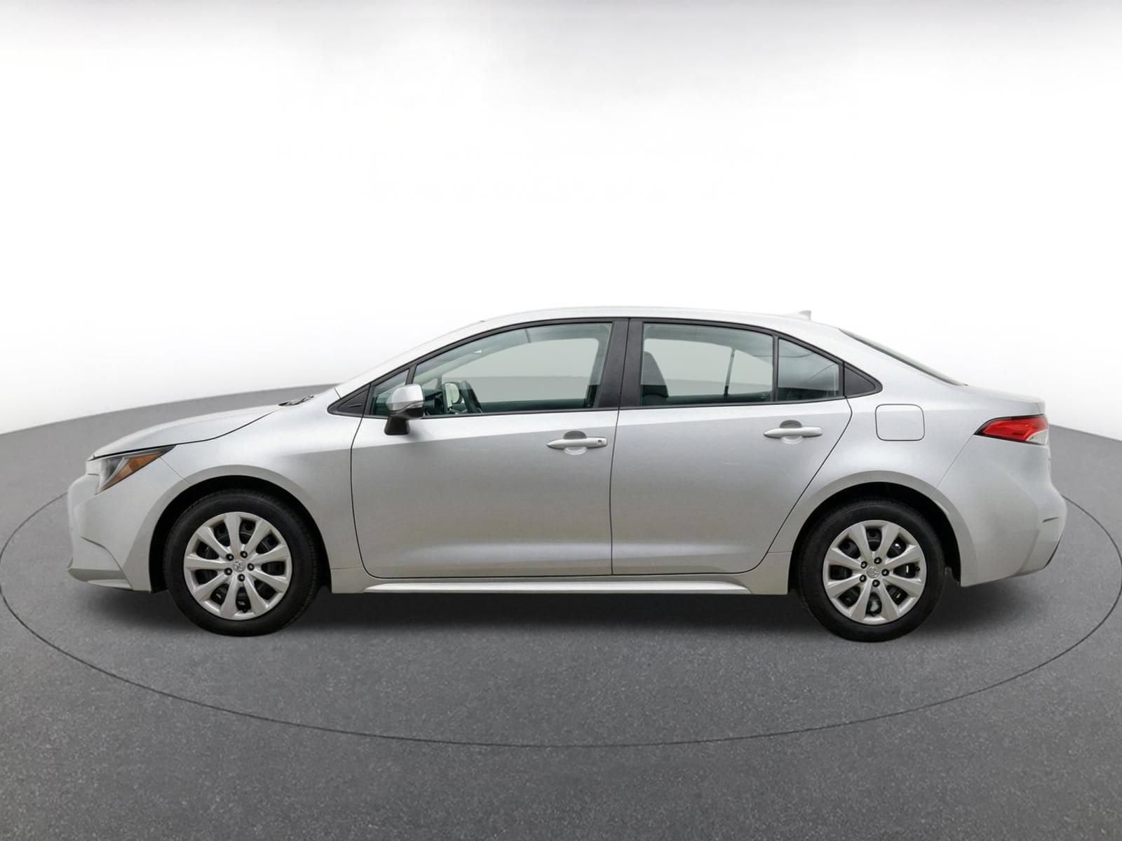 Thumbnail: 2025 Toyota Corolla - 4
