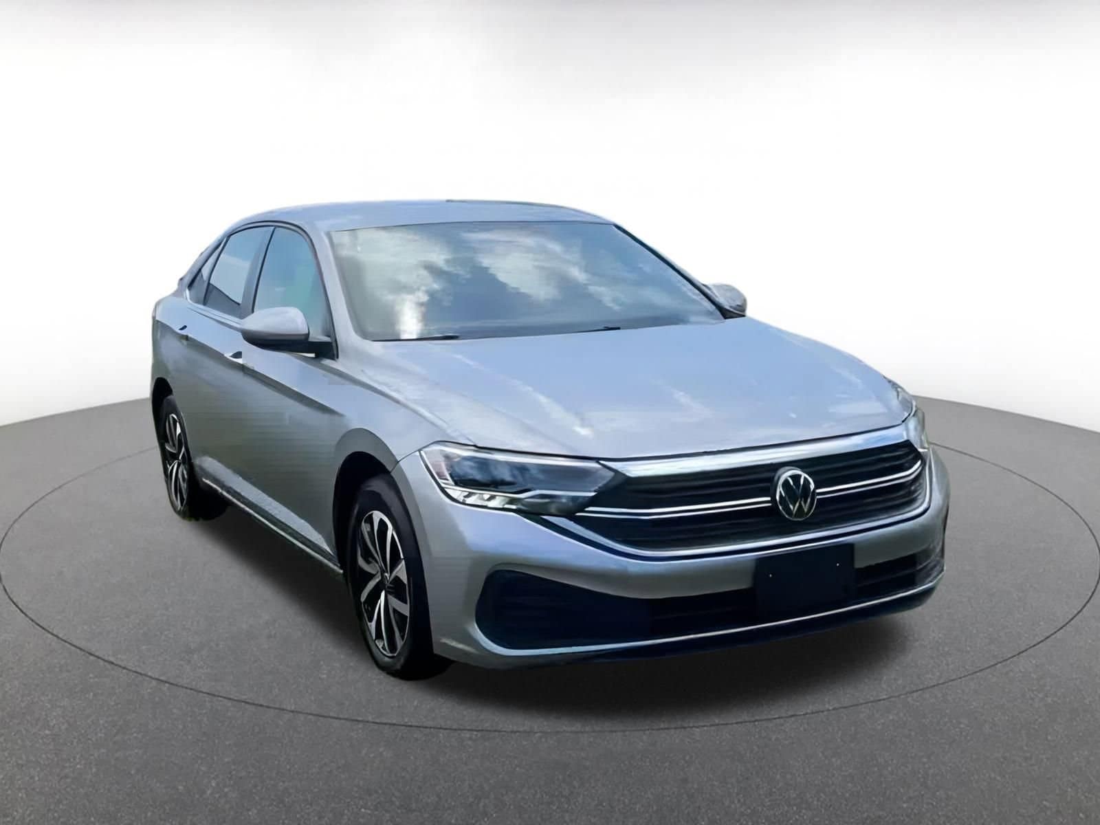 Thumbnail: 2024 Volkswagen Jetta - 3