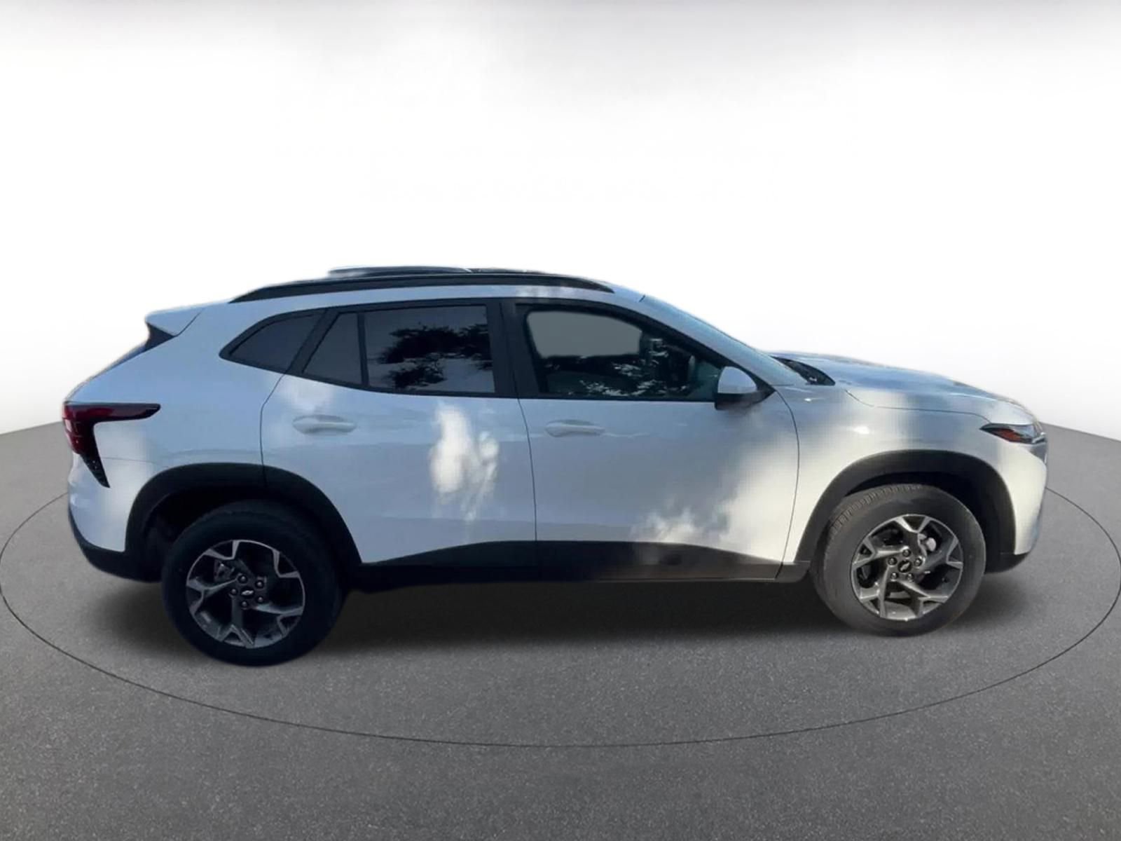 Thumbnail: 2025 Chevrolet Trax - 16