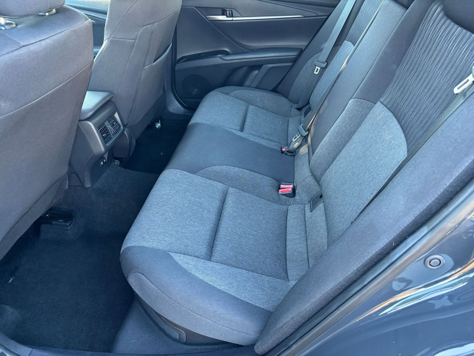 Thumbnail: 2025 Toyota Camry - 25