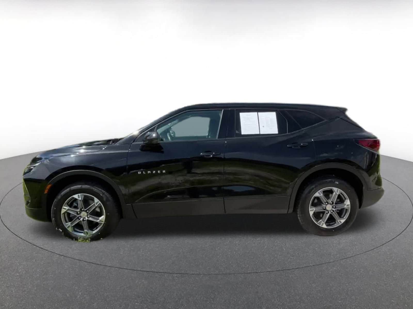 Thumbnail: 2023 Chevrolet Blazer - 7