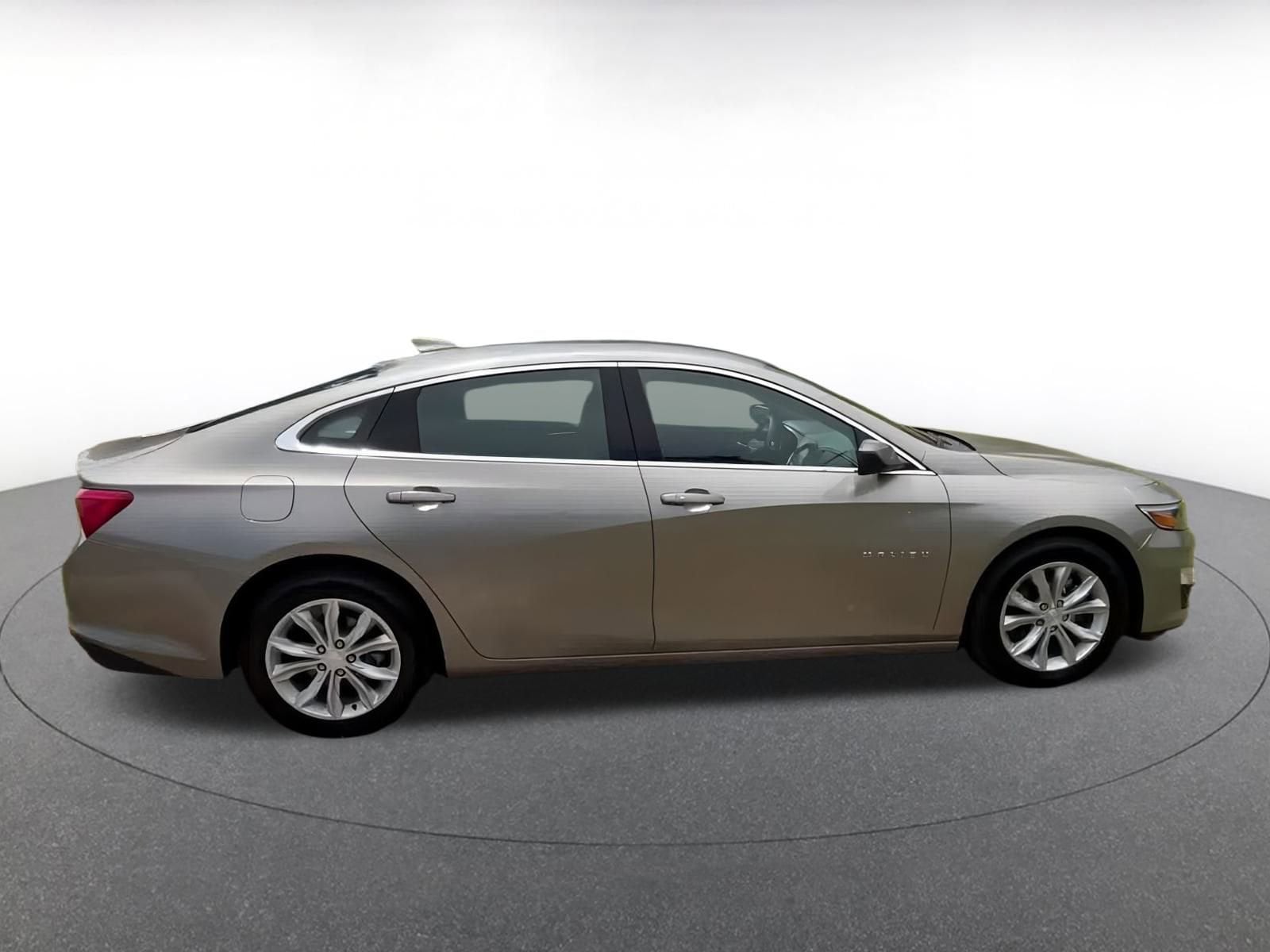Thumbnail: 2024 Chevrolet Malibu - 16