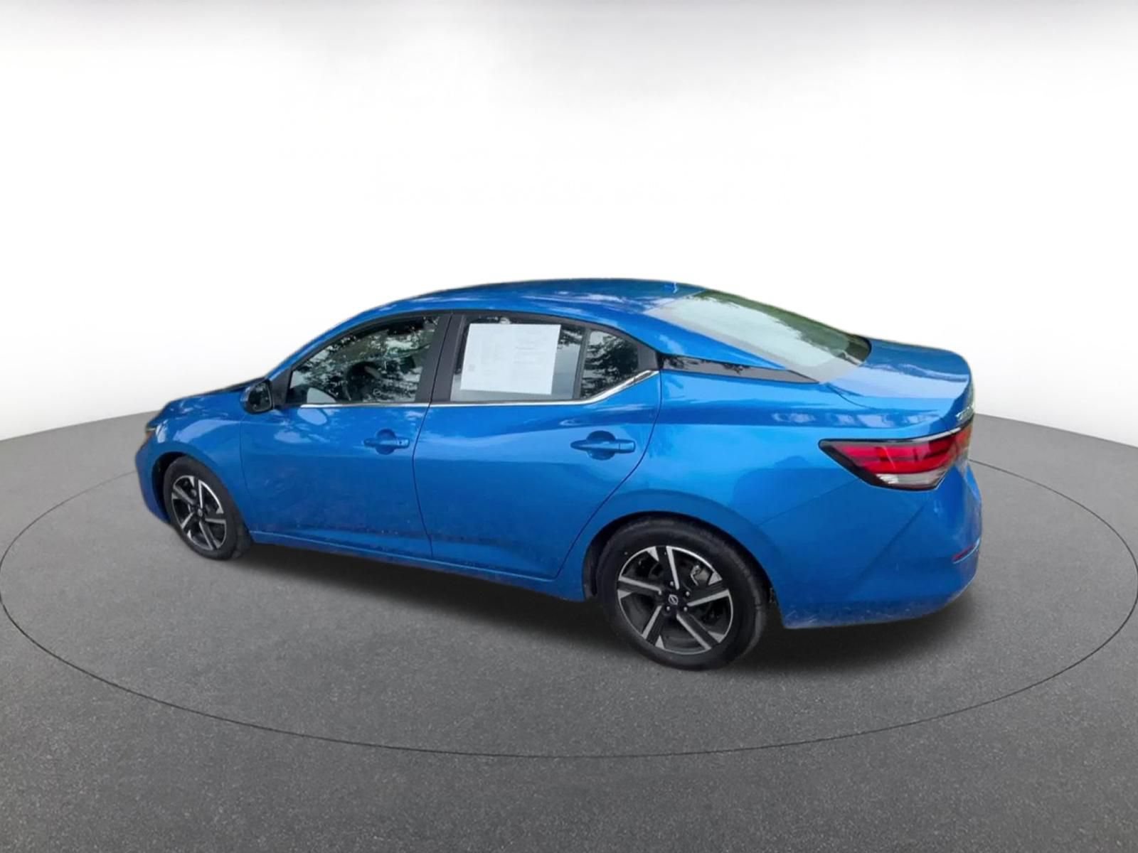 Thumbnail: 2025 Nissan Sentra - 10
