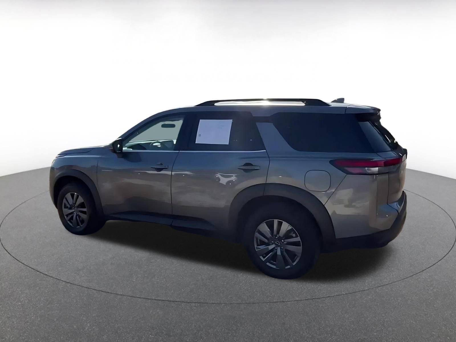 Thumbnail: 2025 Nissan Pathfinder - 10