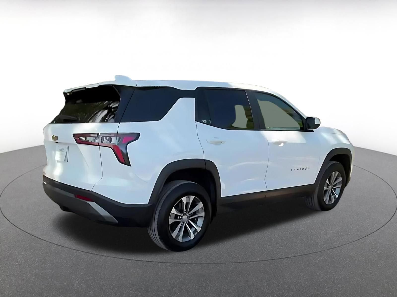 Thumbnail: 2025 Chevrolet Equinox - 15