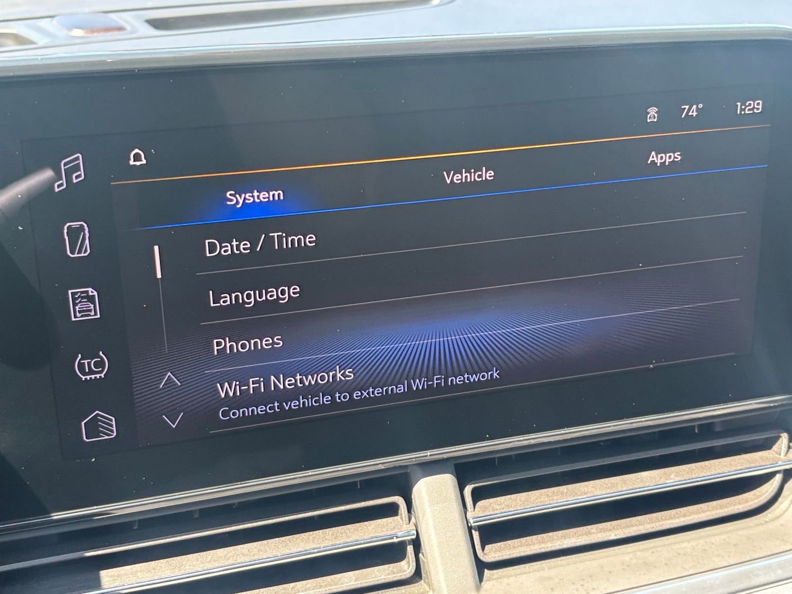 Thumbnail: 2025 Chevrolet Trax - 20