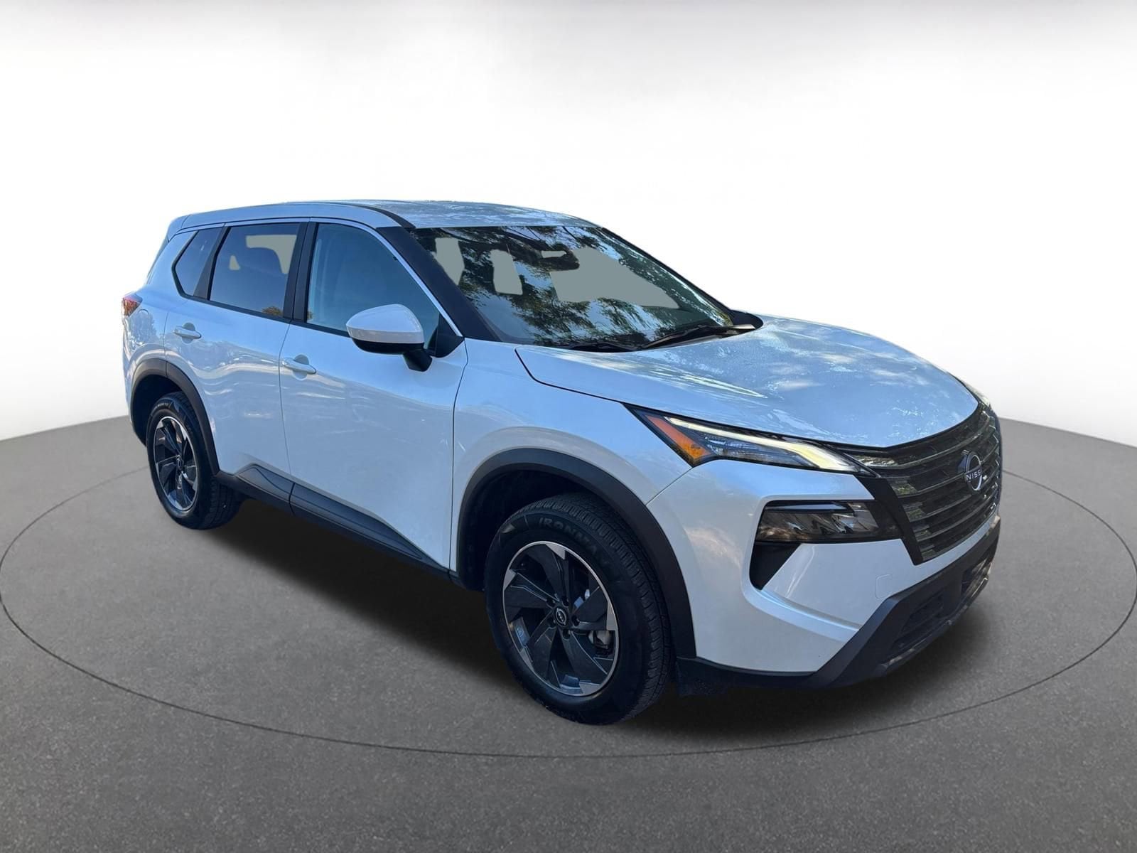 Thumbnail: 2025 Nissan Rogue - 1