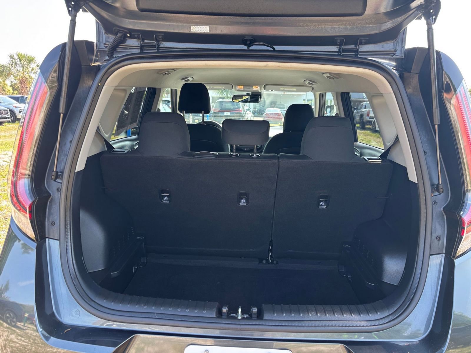 Thumbnail: 2025 Kia Soul - 30