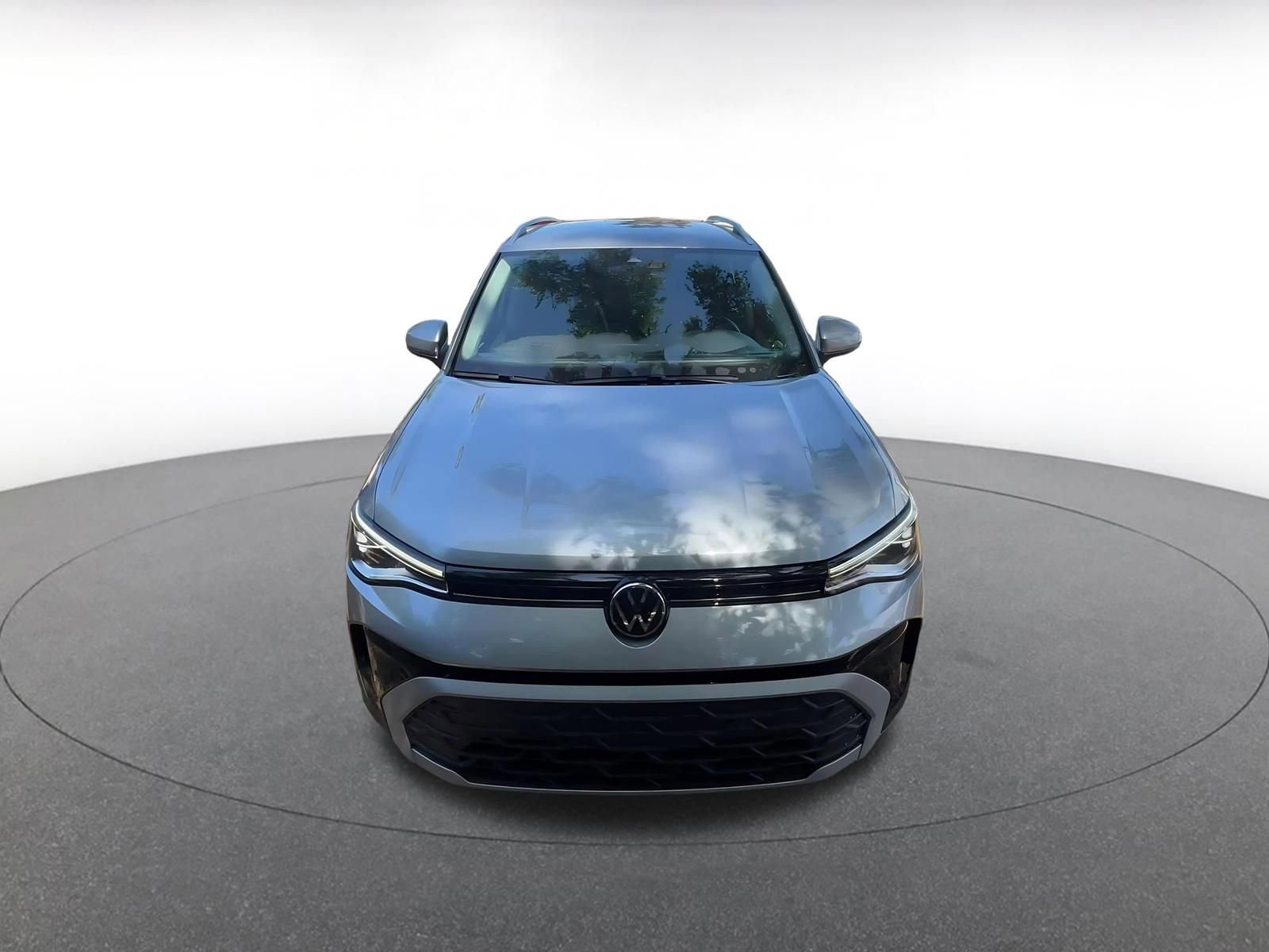 Thumbnail: 2025 Volkswagen Taos - 4