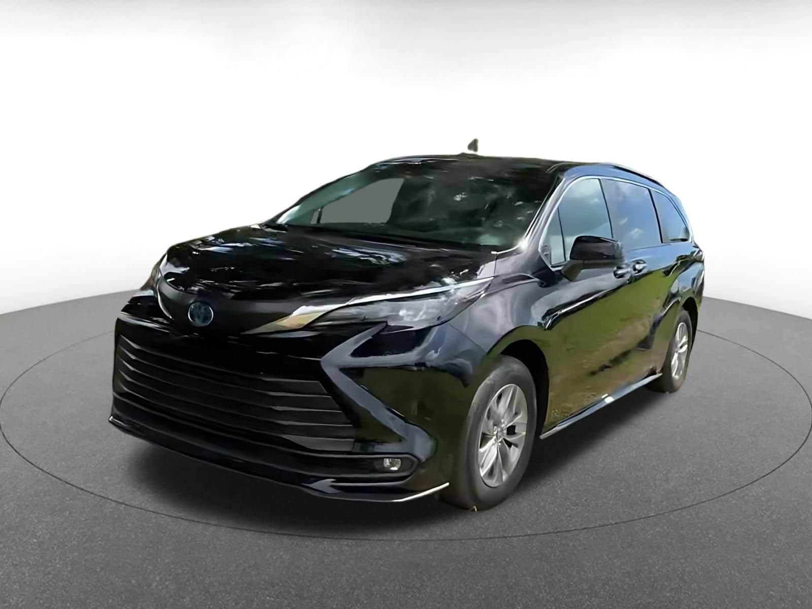 Thumbnail: 2025 Toyota Sienna - 5