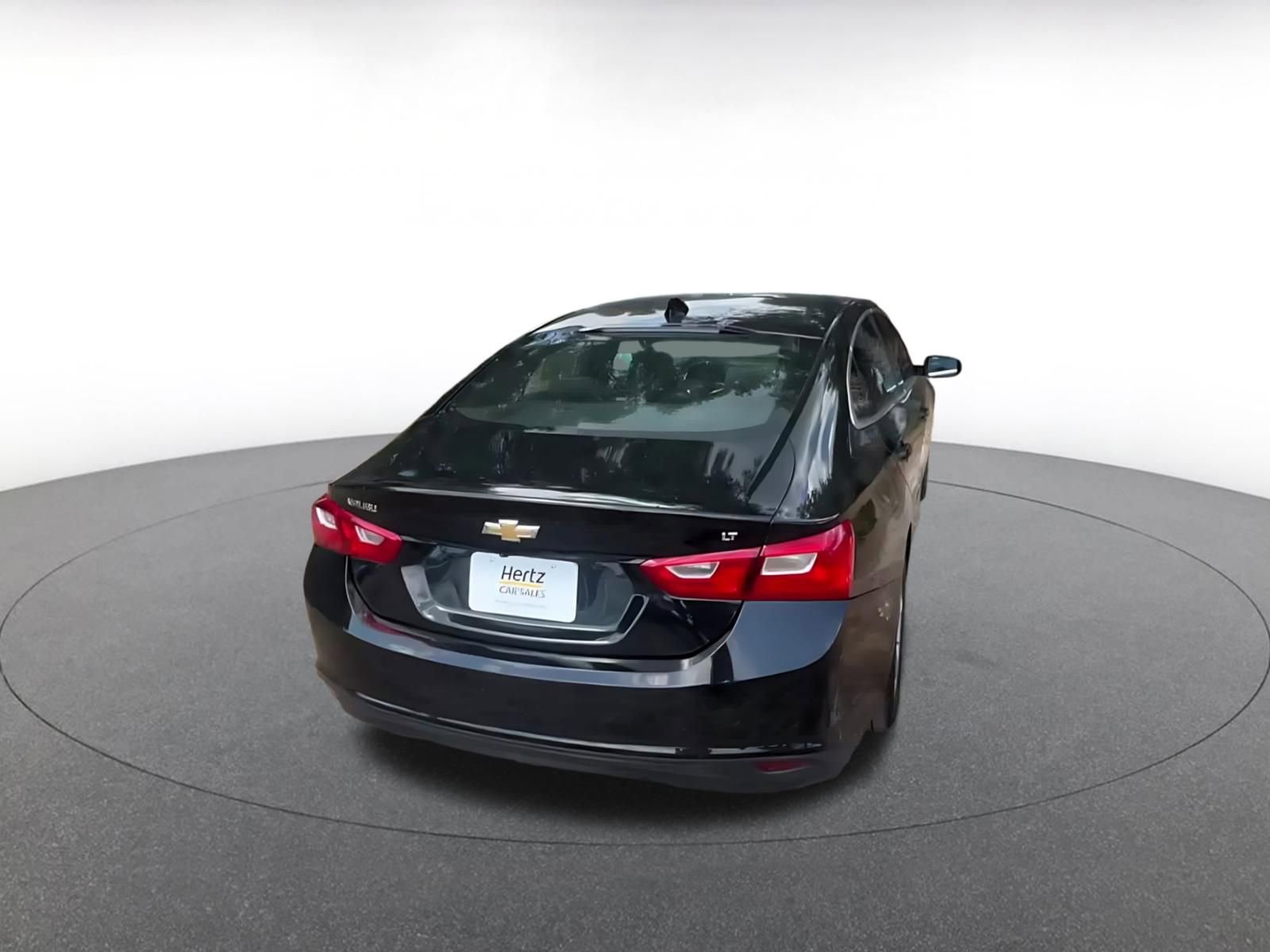 Thumbnail: 2023 Chevrolet Malibu - 12