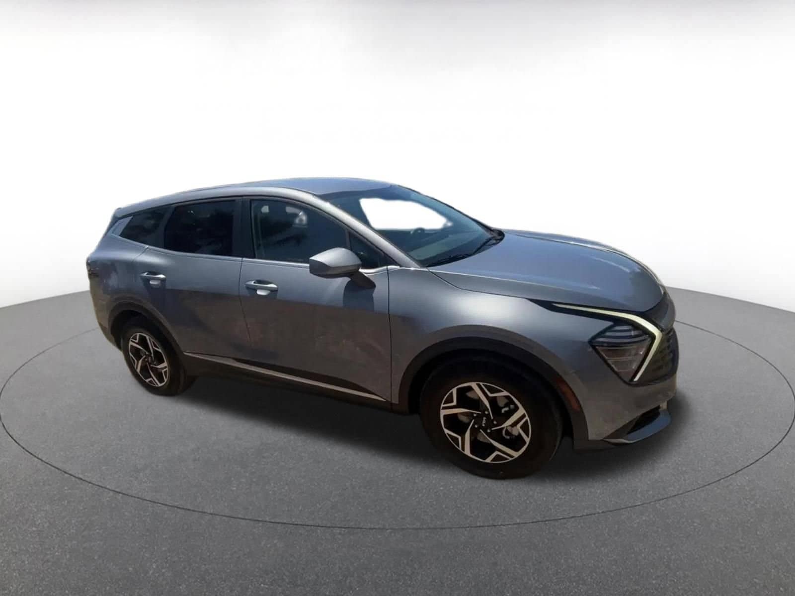 Thumbnail: 2025 Kia Sportage - 2