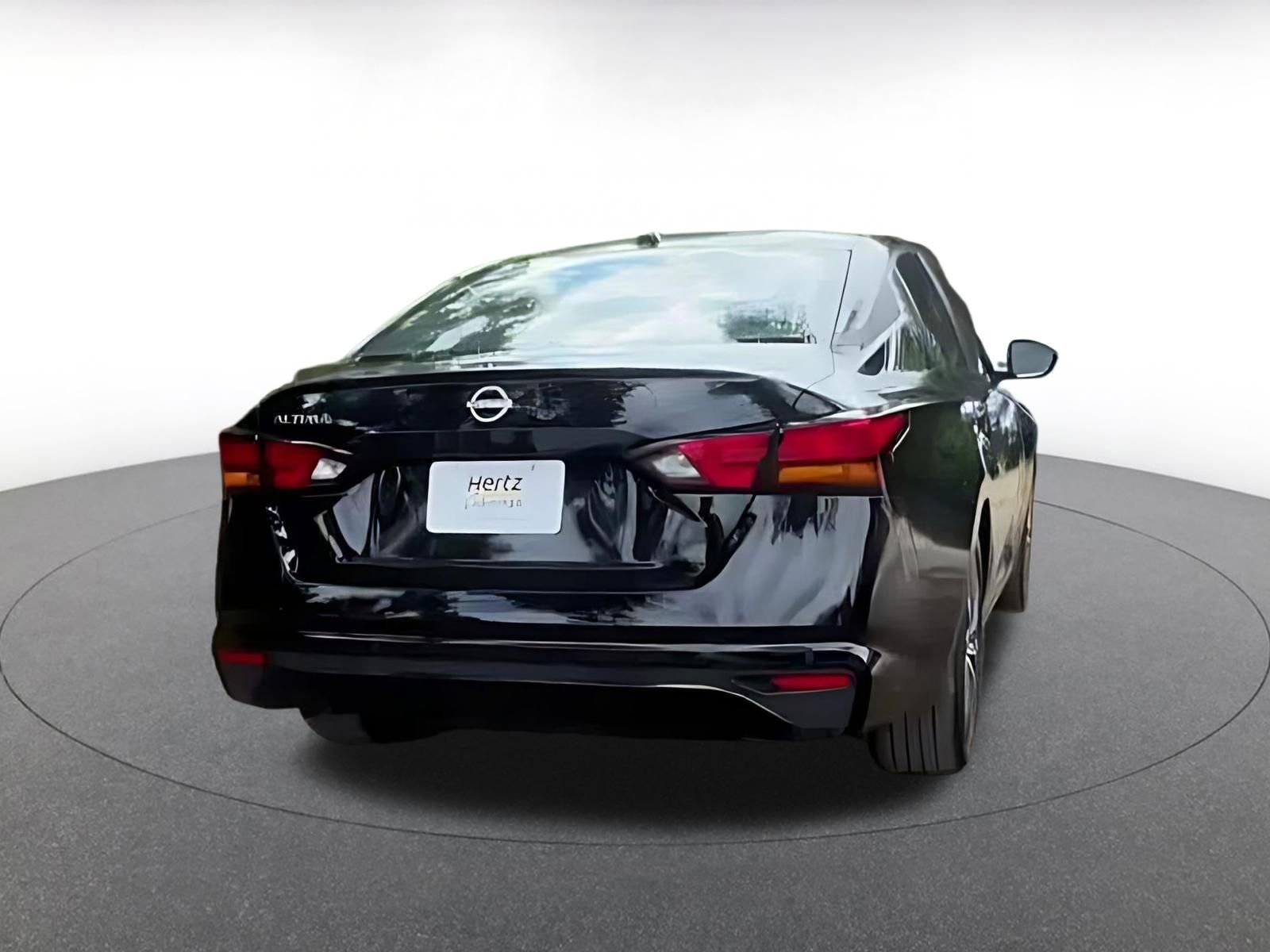 Thumbnail: 2025 Nissan Altima - 14