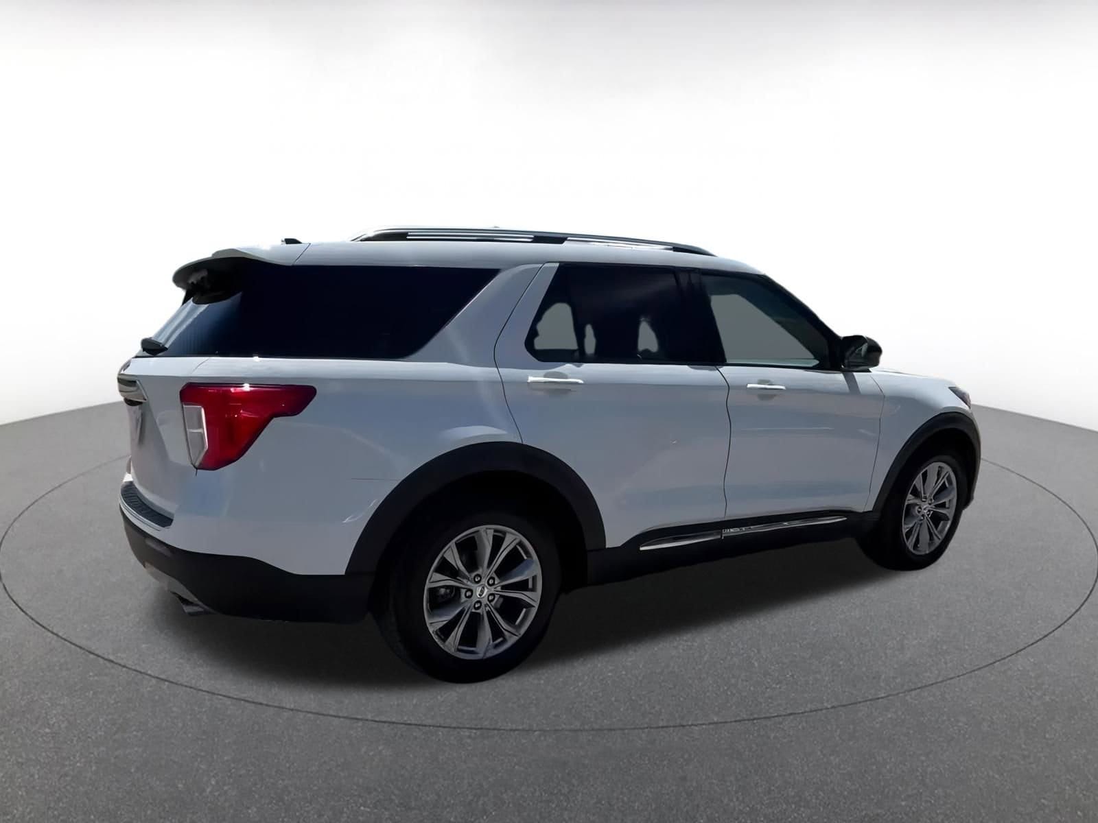 Thumbnail: 2023 Ford Explorer - 15