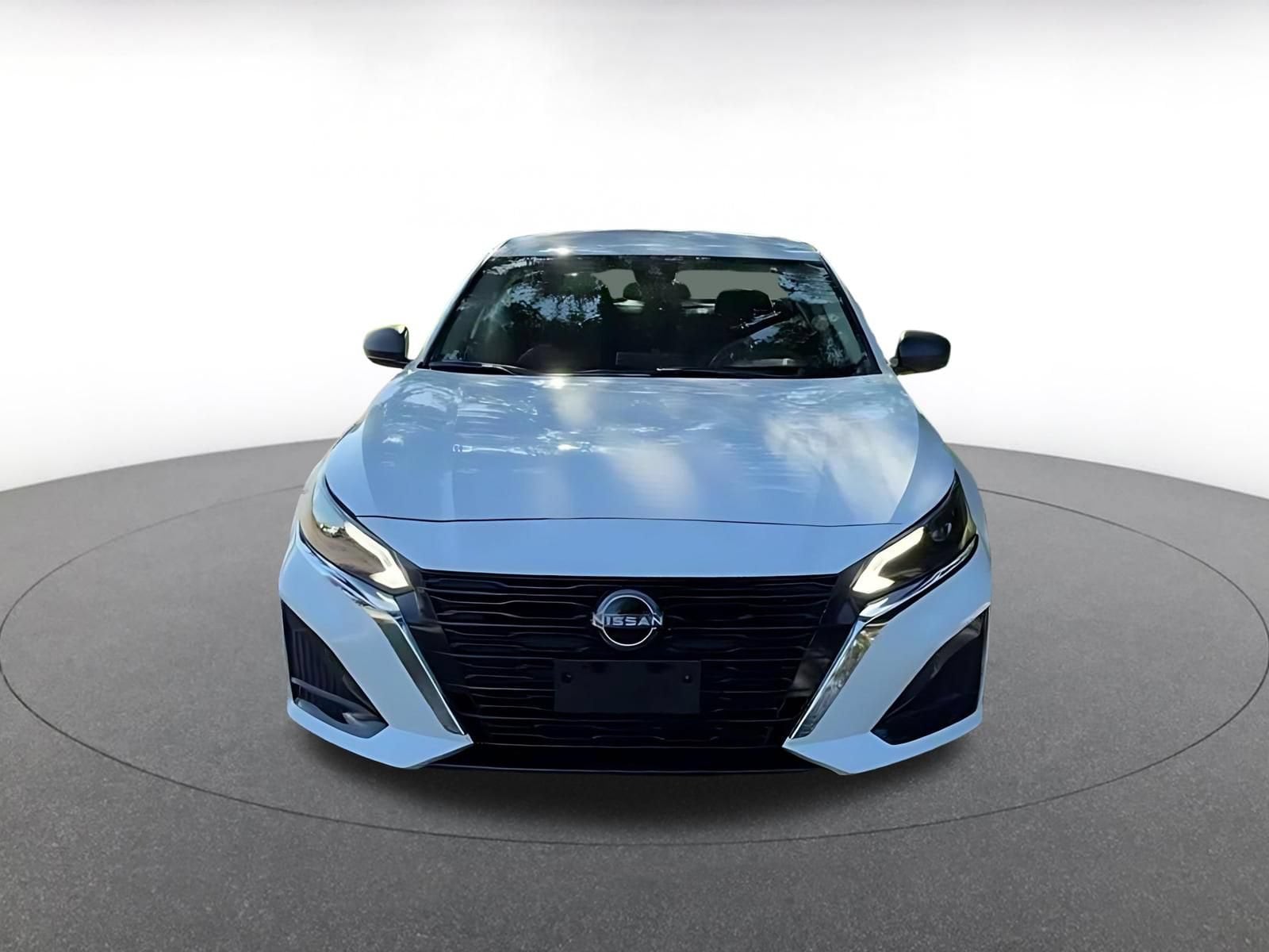 Thumbnail: 2025 Nissan Altima - 4