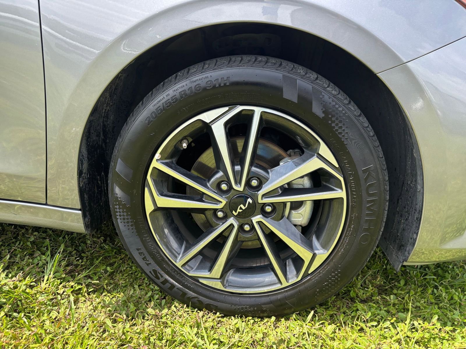 Thumbnail: 2024 Kia Forte - 23
