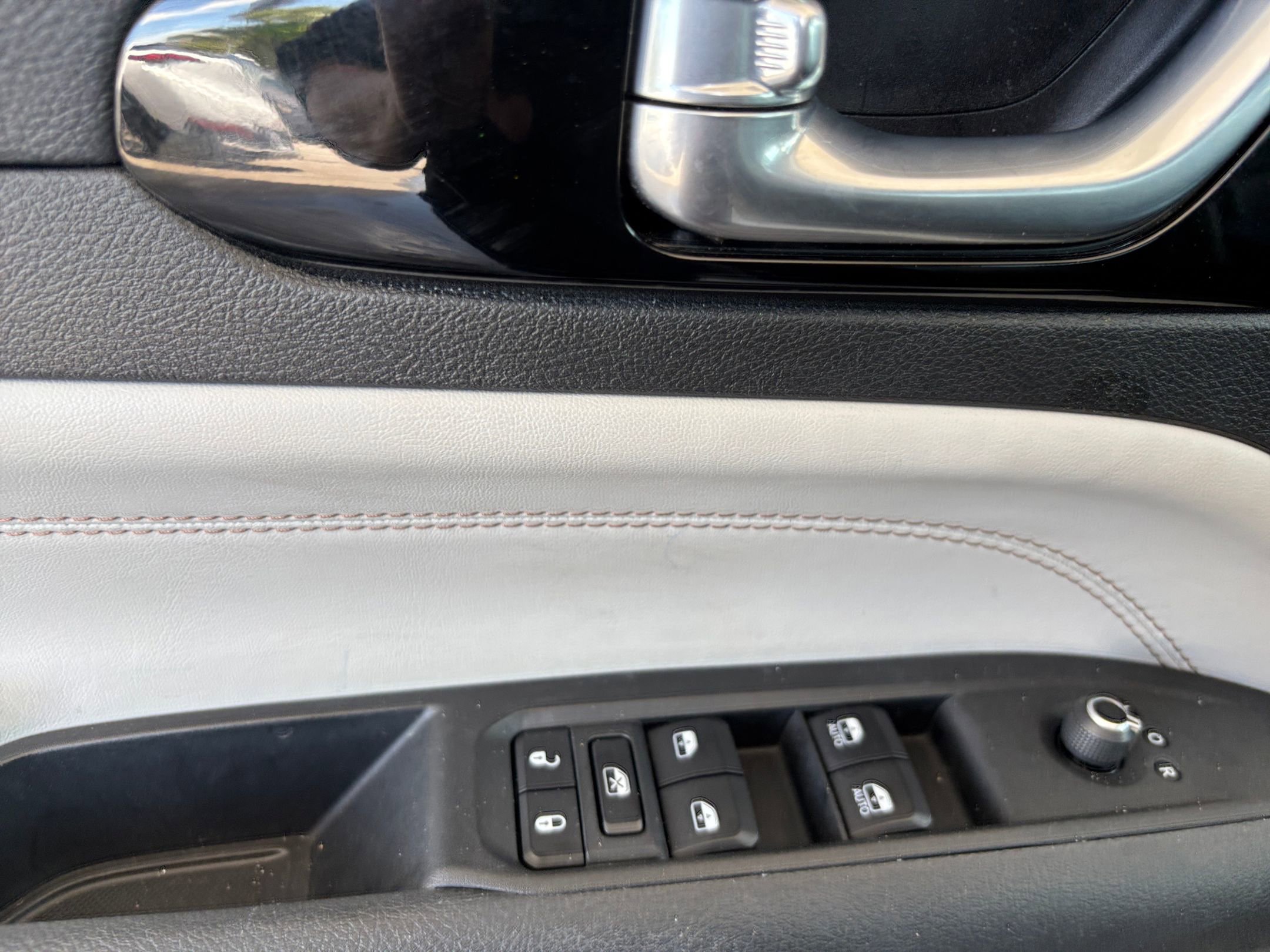 Thumbnail: 2025 Jeep Compass - 18