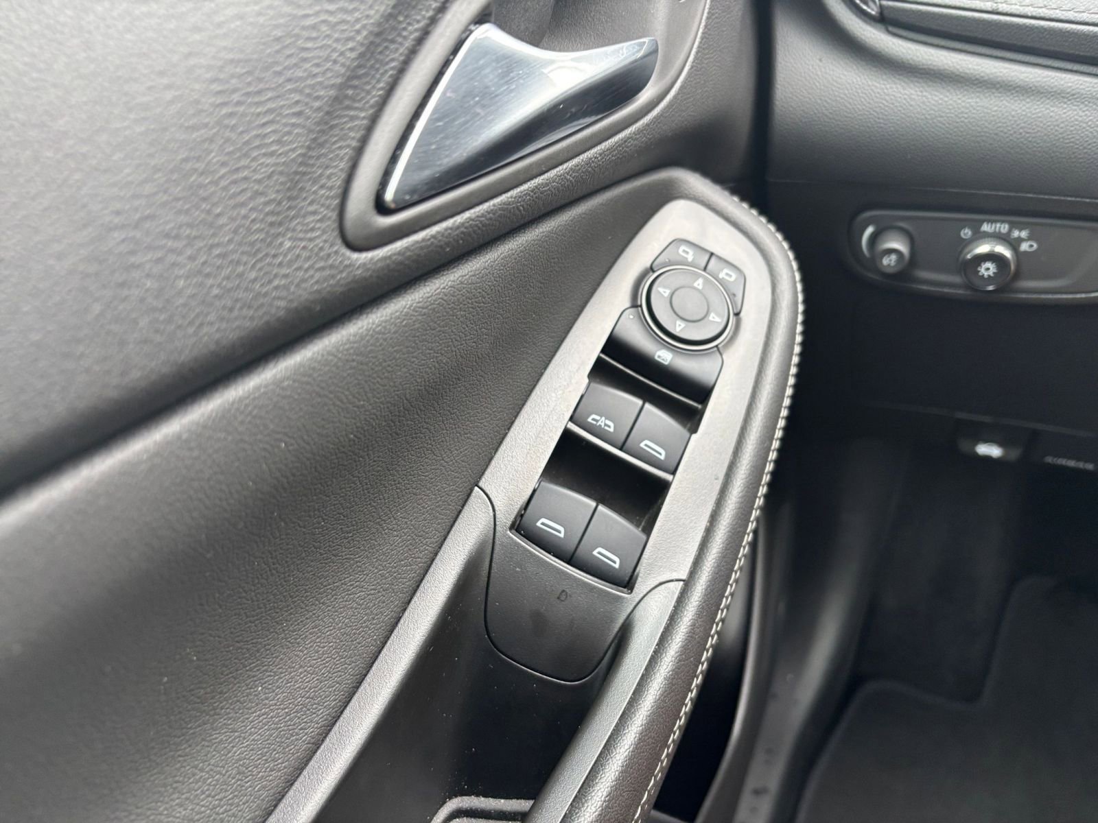 Thumbnail: 2025 Buick Encore GX - 18