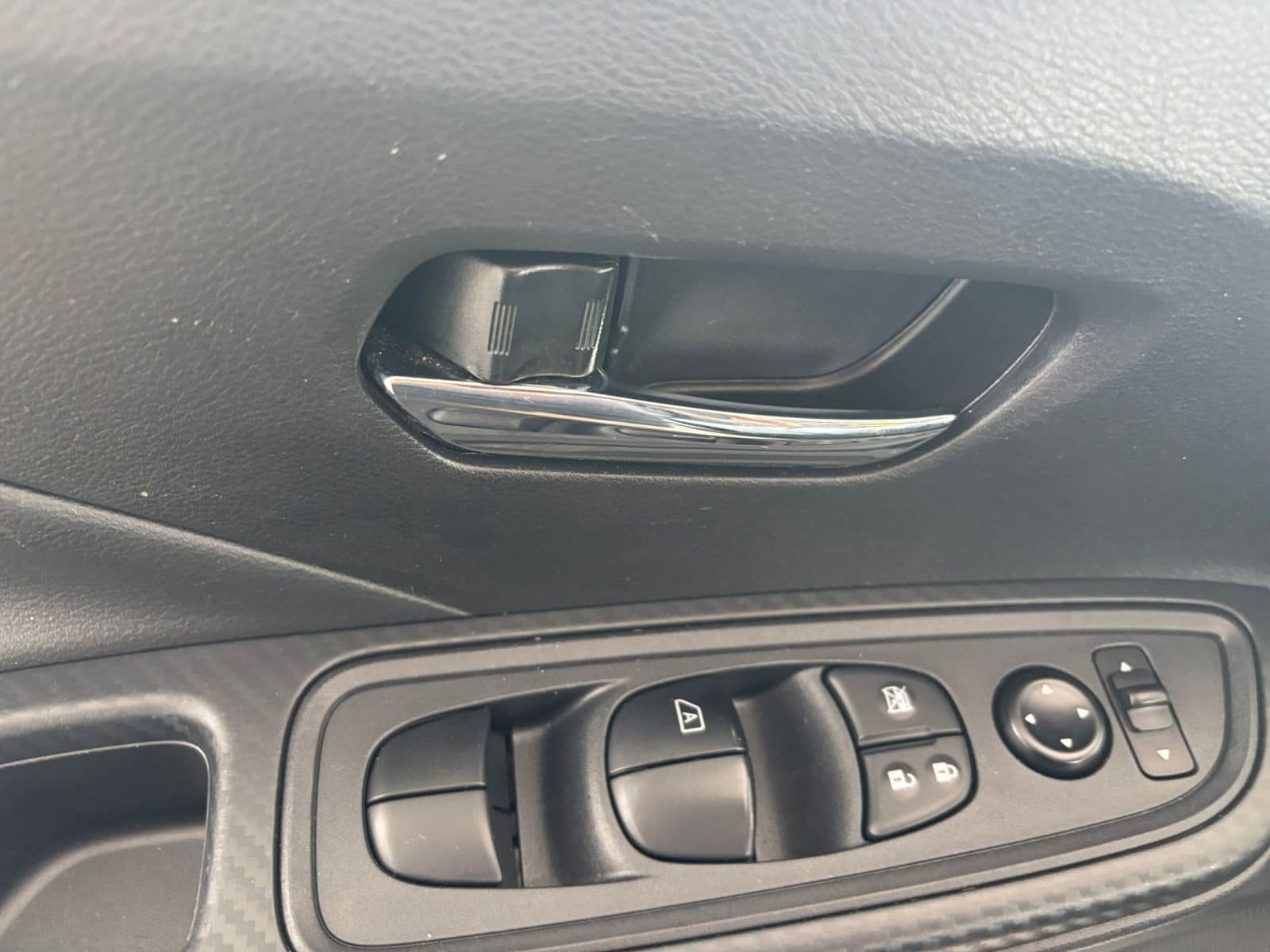 Thumbnail: 2025 Nissan Versa - 18