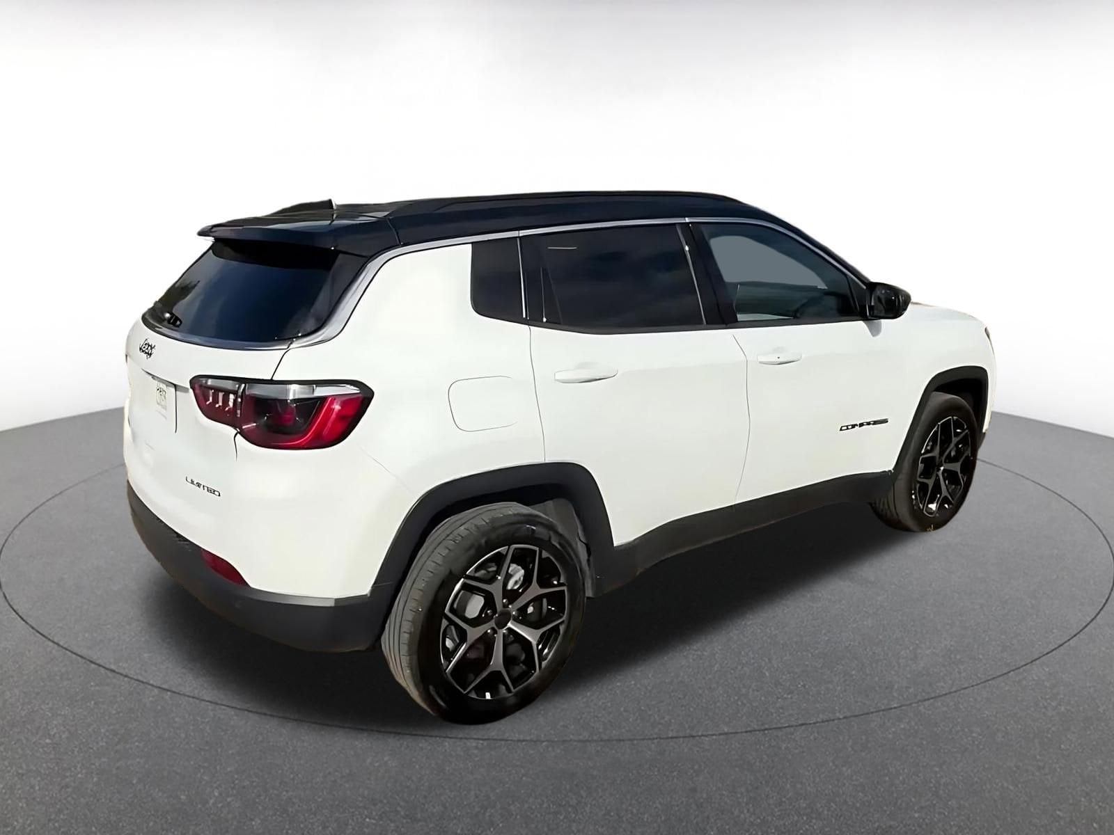 Thumbnail: 2025 Jeep Compass - 15