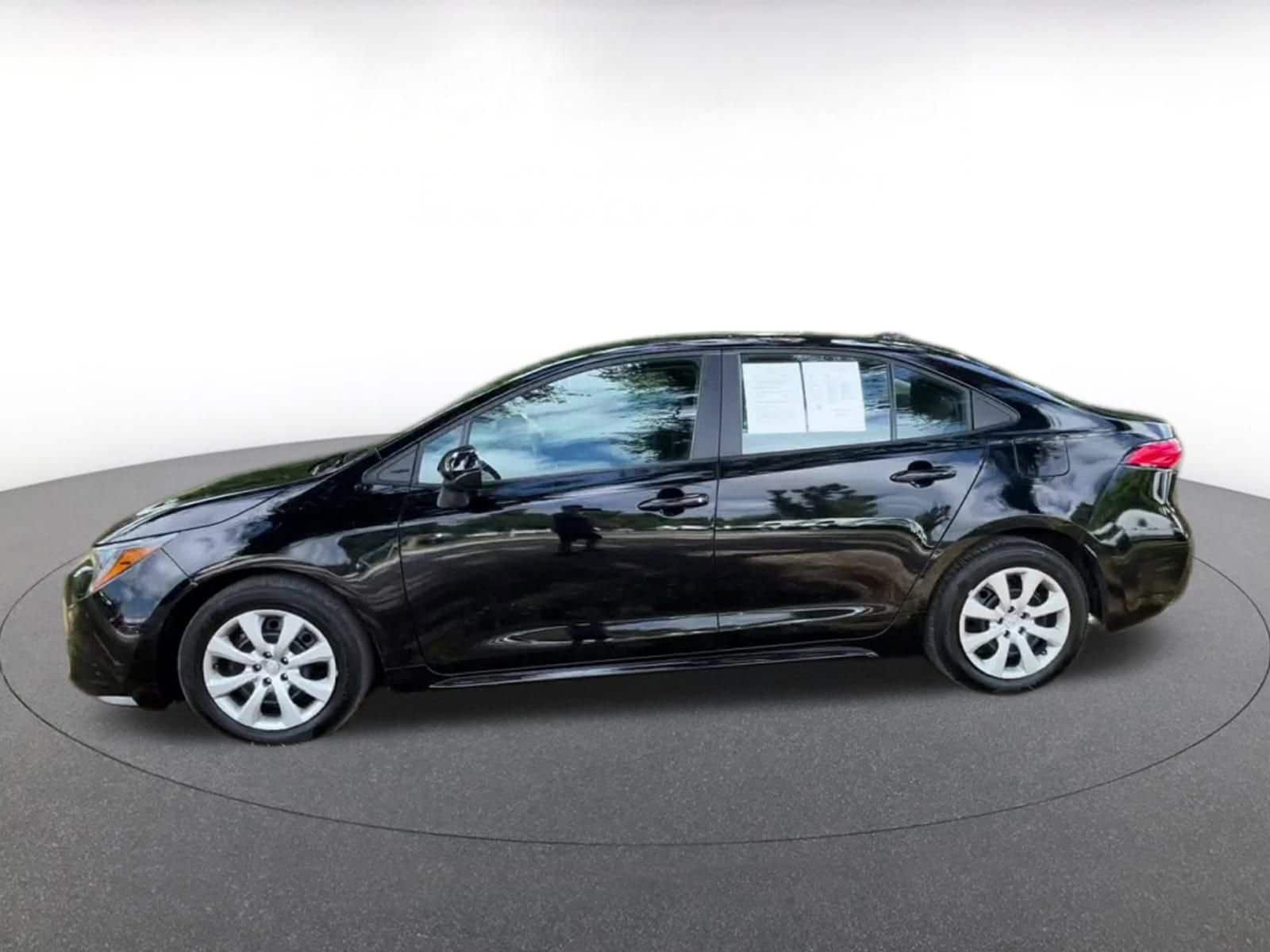 Thumbnail: 2024 Toyota Corolla - 9