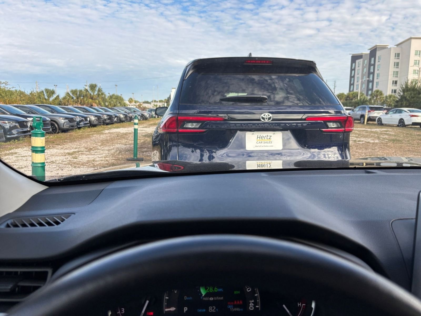 Thumbnail: 2025 Toyota RAV4 - 15