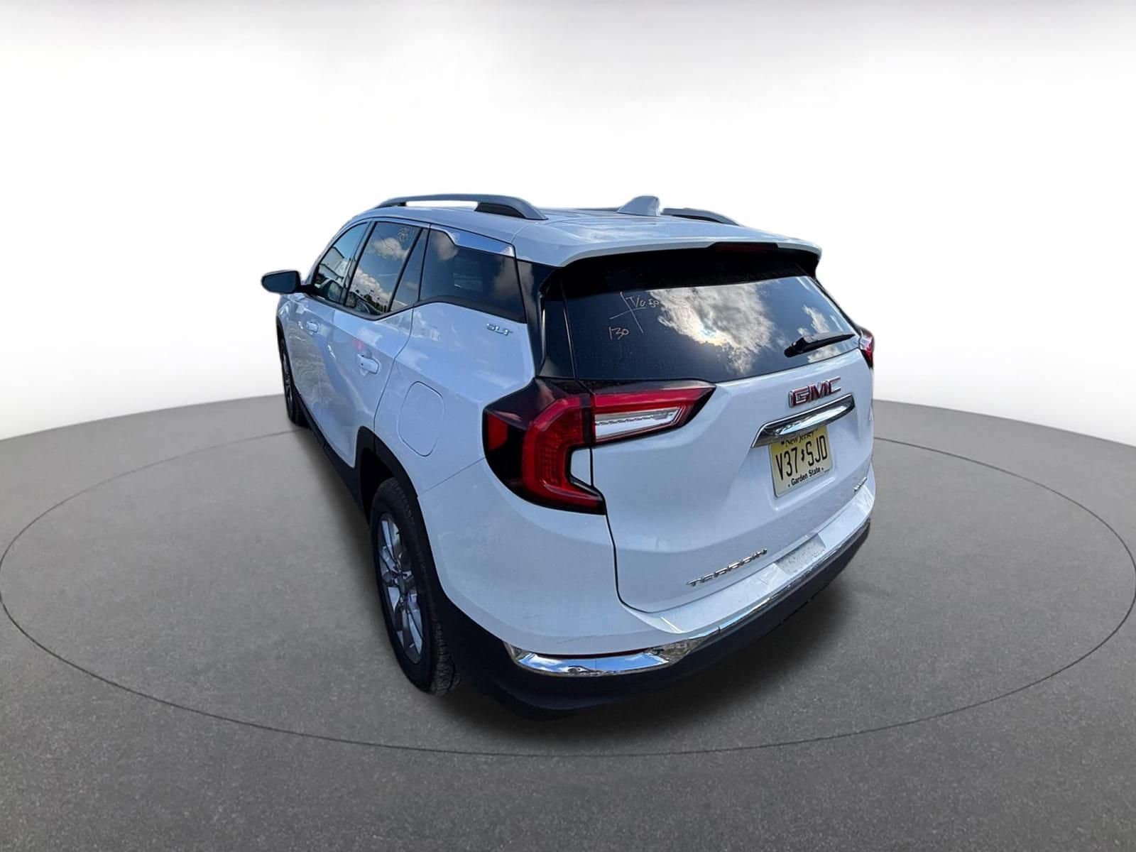 Thumbnail: 2024 GMC Terrain - 7