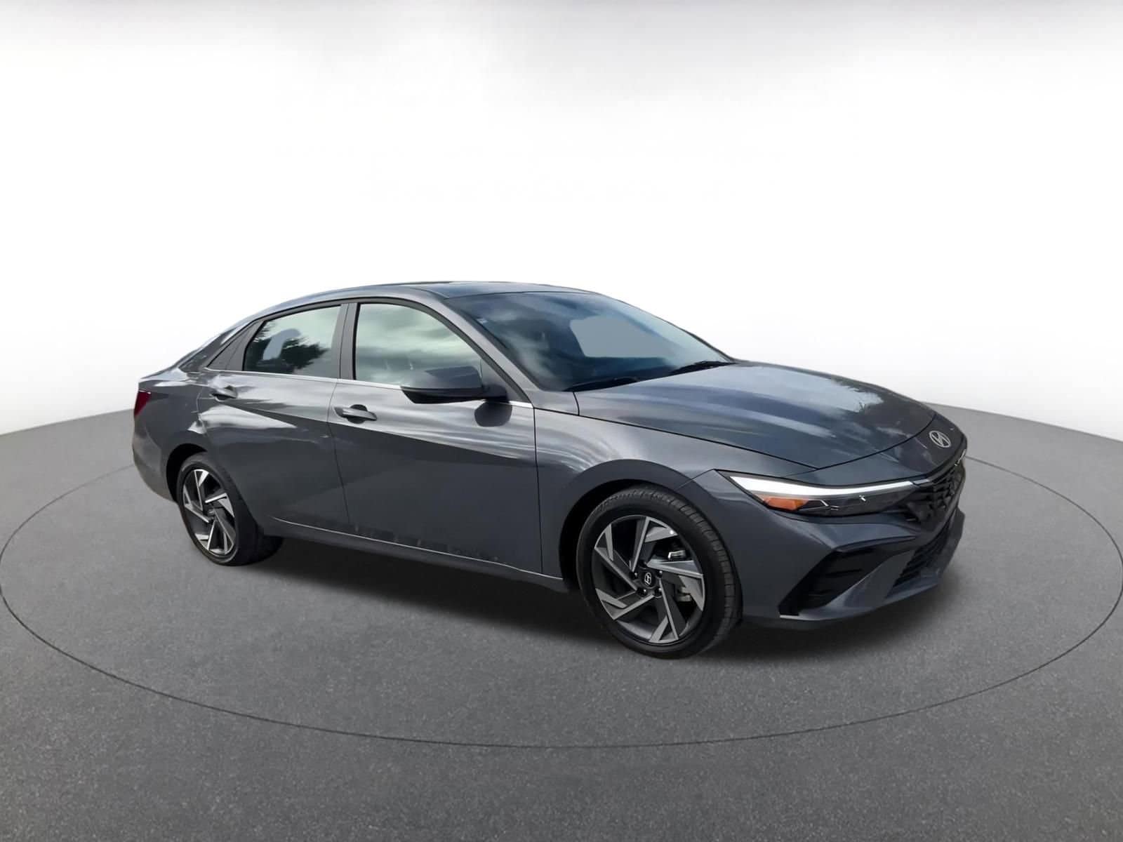 Thumbnail: 2025 Hyundai Elantra - 1