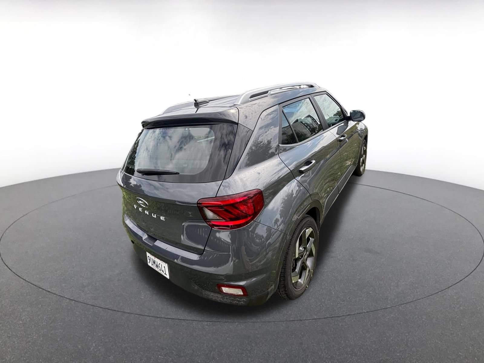 Thumbnail: 2025 Hyundai Venue - 9