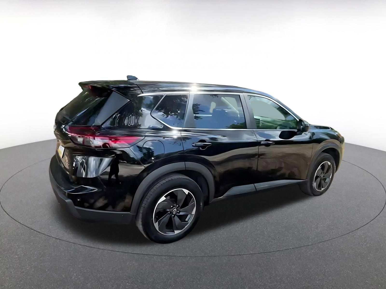 Thumbnail: 2025 Nissan Rogue - 16